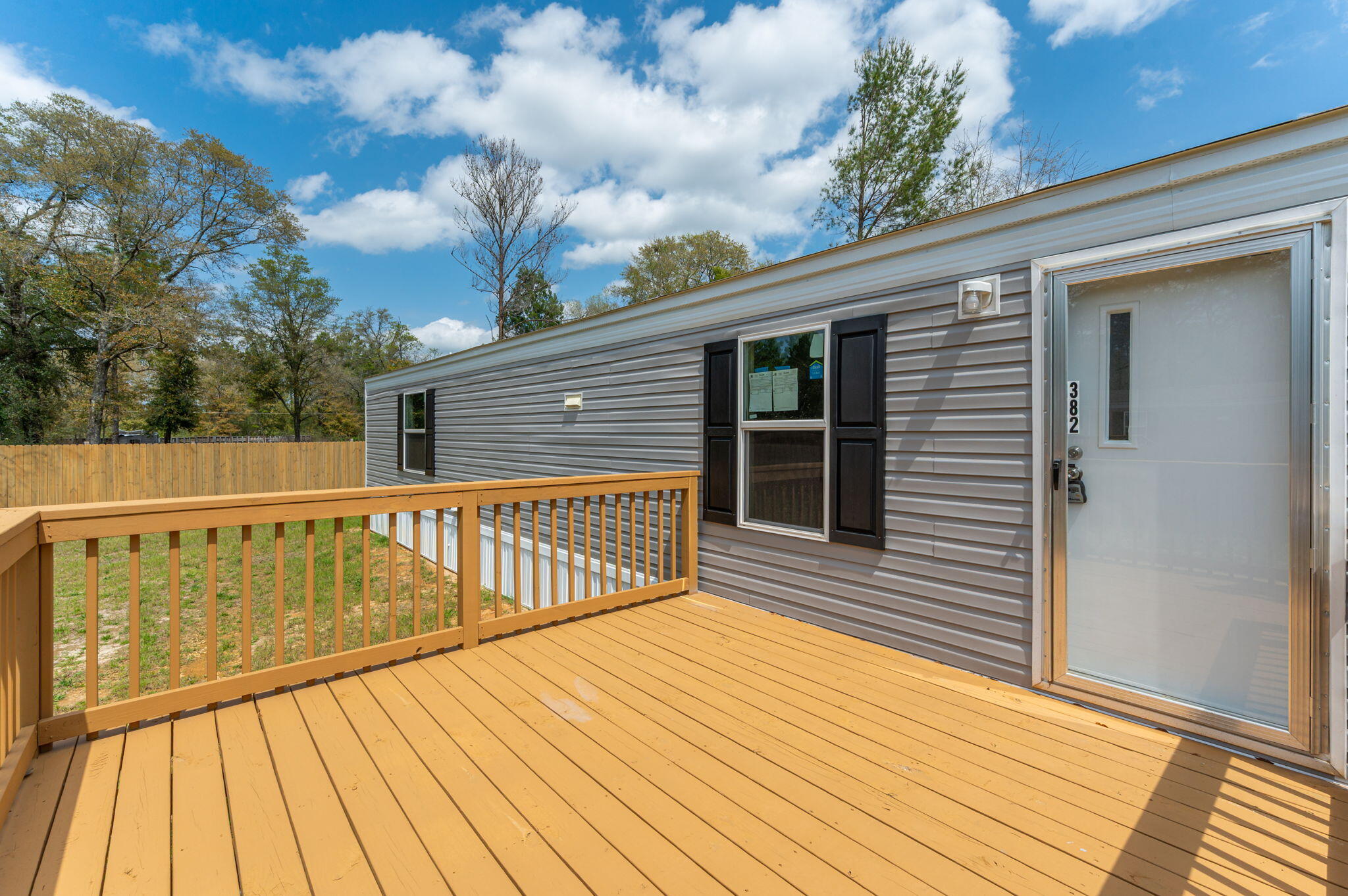 382 W ROYAL PALM AVE, DeFuniak Springs