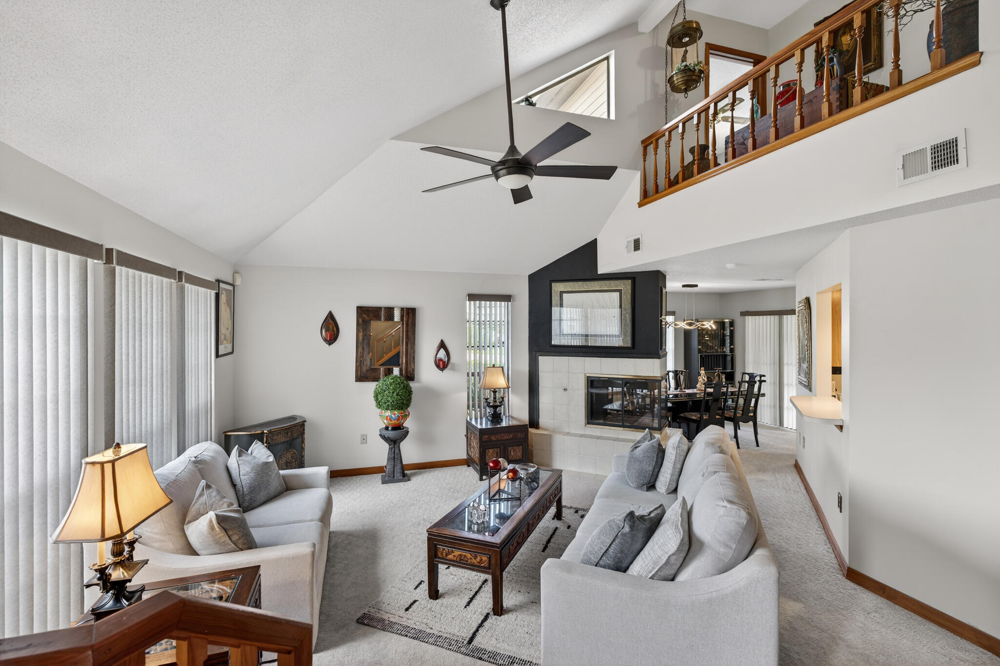 1509 W Mariah Way