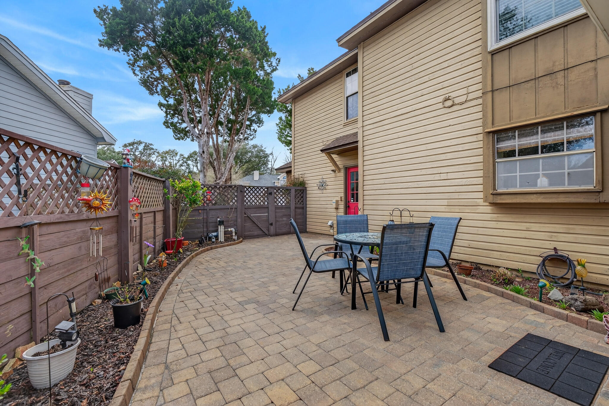 1509 W Mariah Way