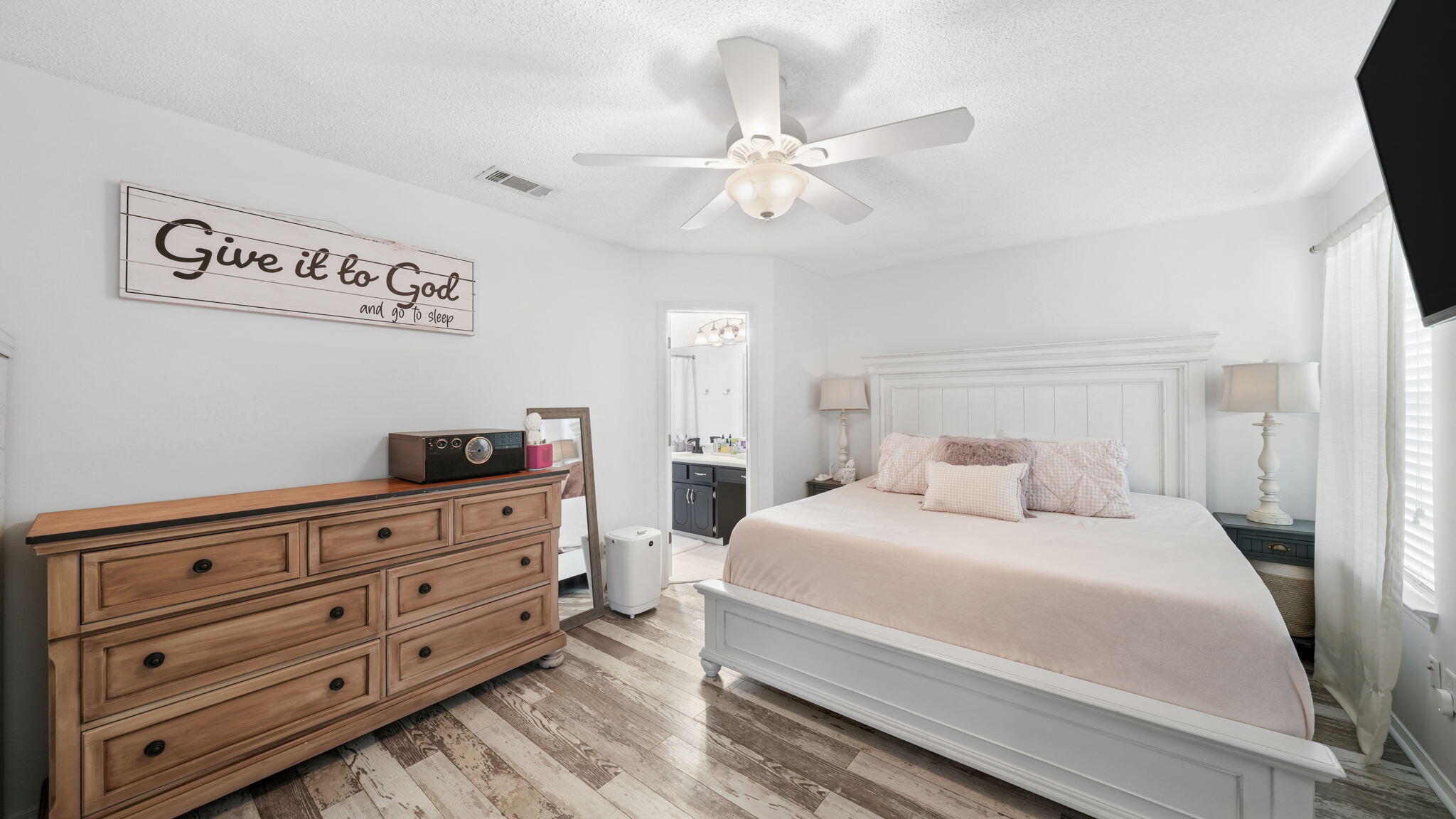 4815 Summer Creek Cove