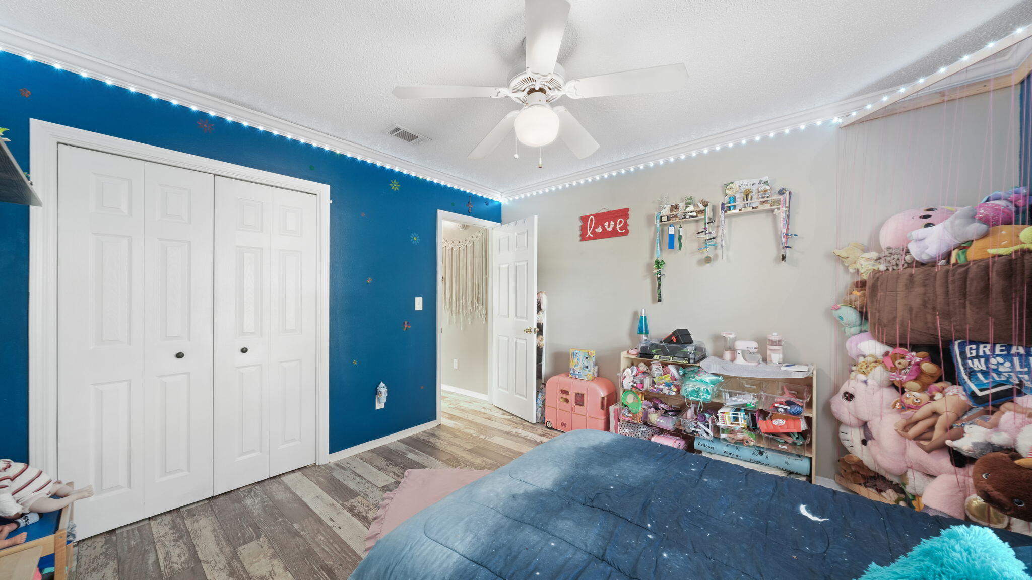 4815 Summer Creek Cove