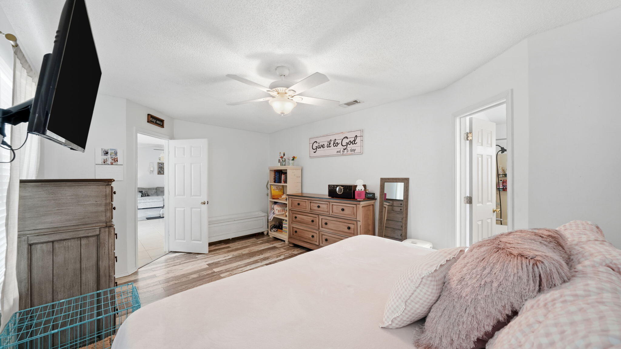 4815 Summer Creek Cove