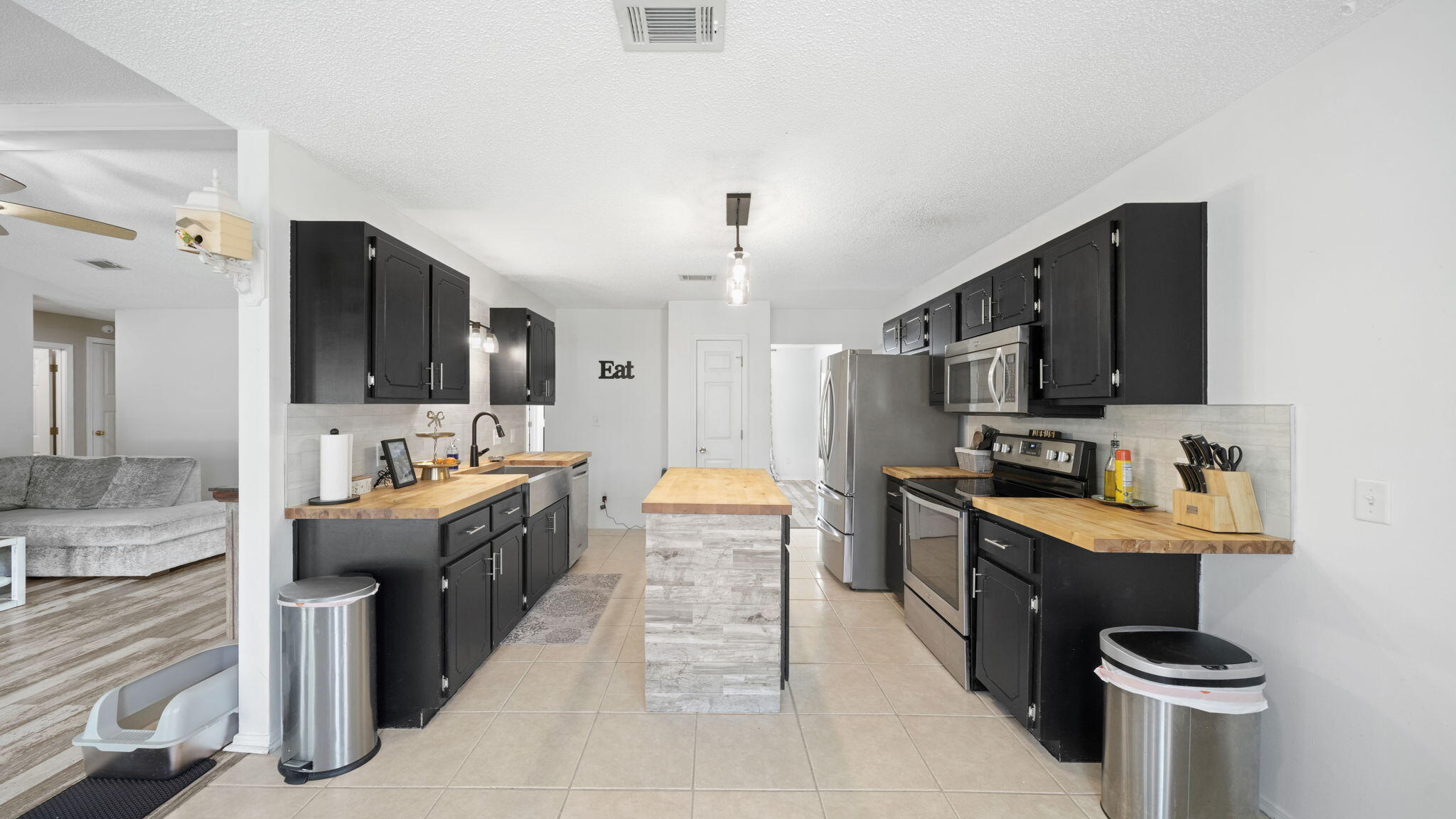 4815 Summer Creek Cove