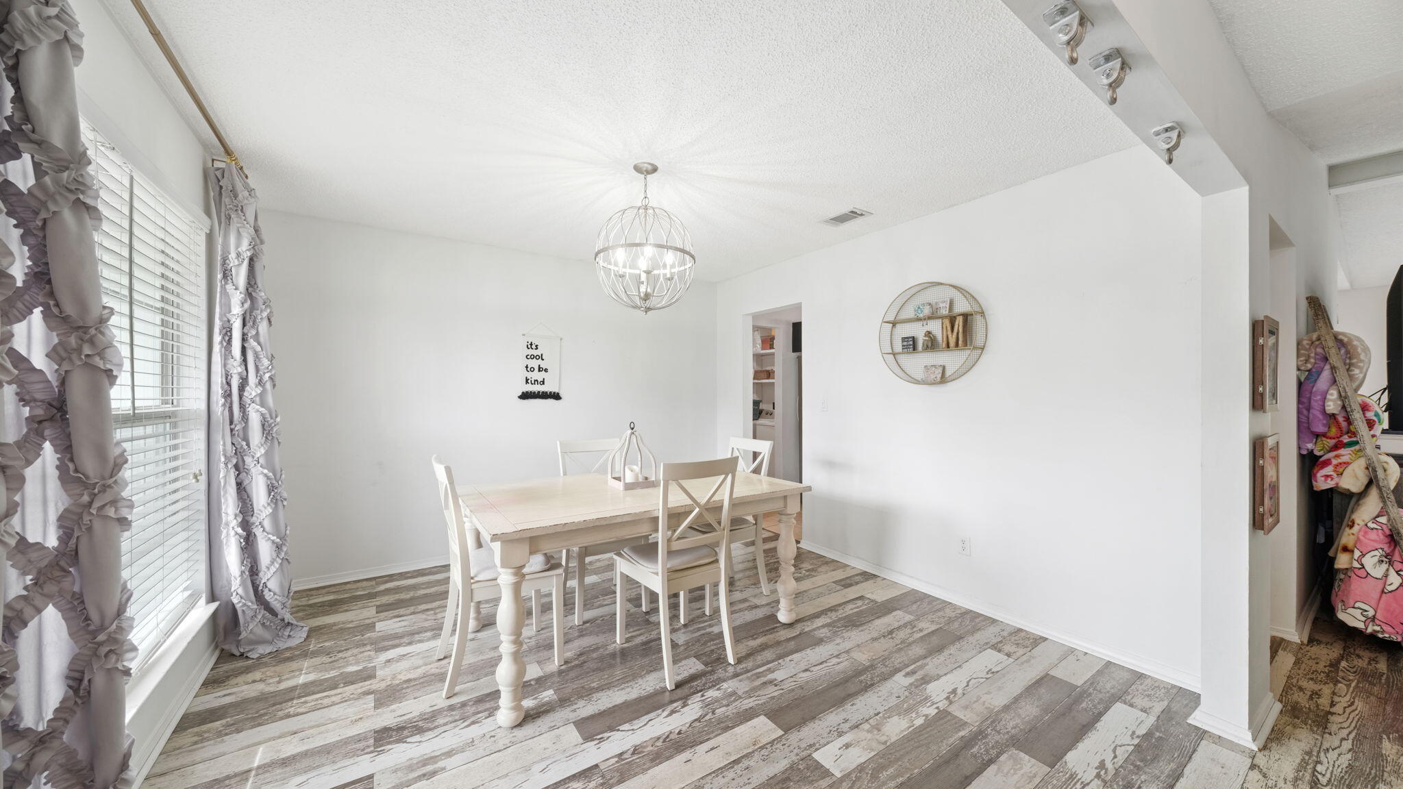 4815 Summer Creek Cove