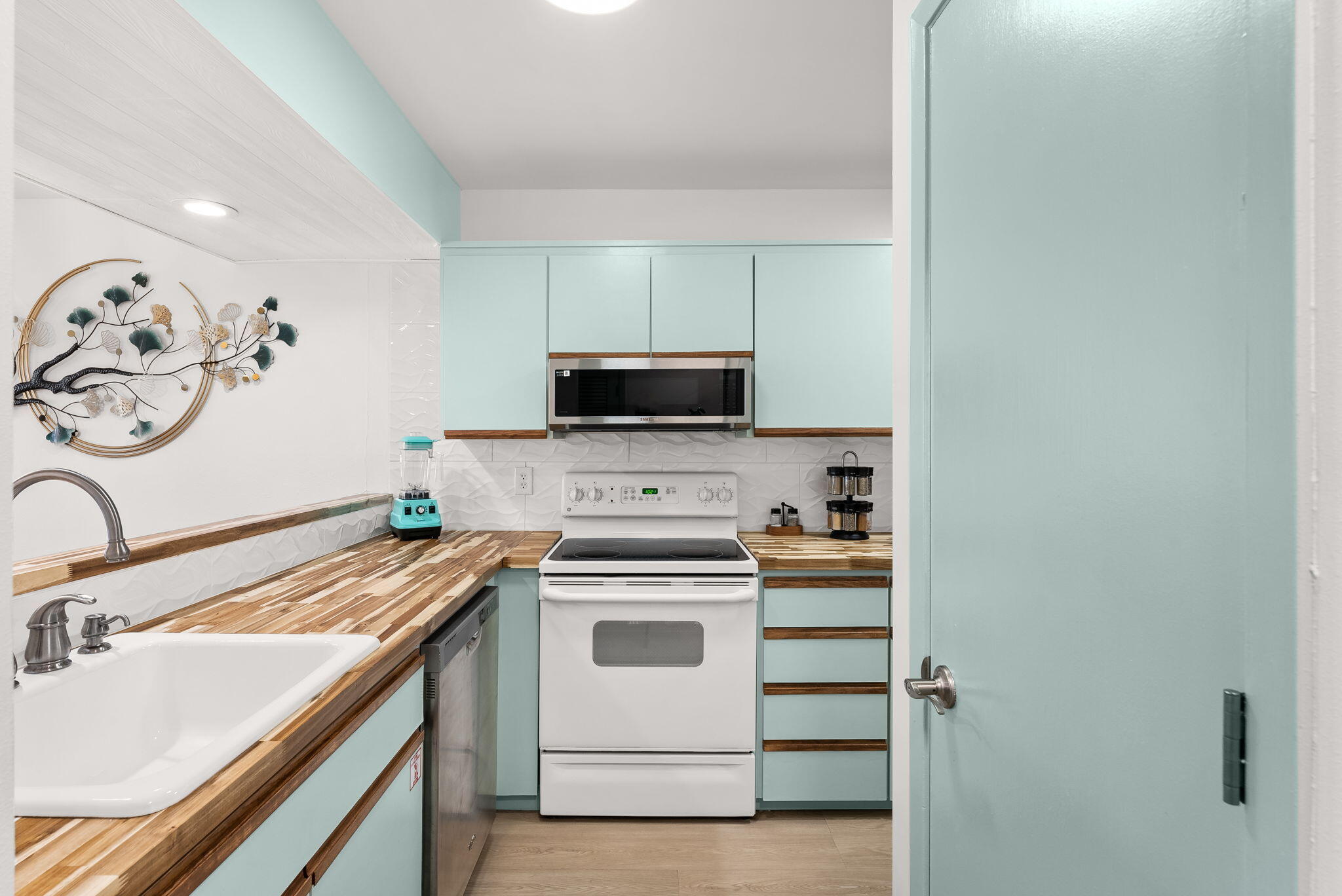 520 N Richard Jackson Boulevard UNIT 411