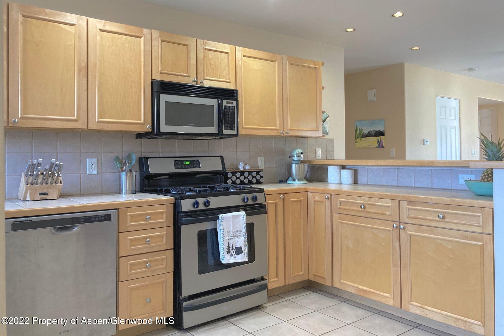 1450 Main Street Unit: #6