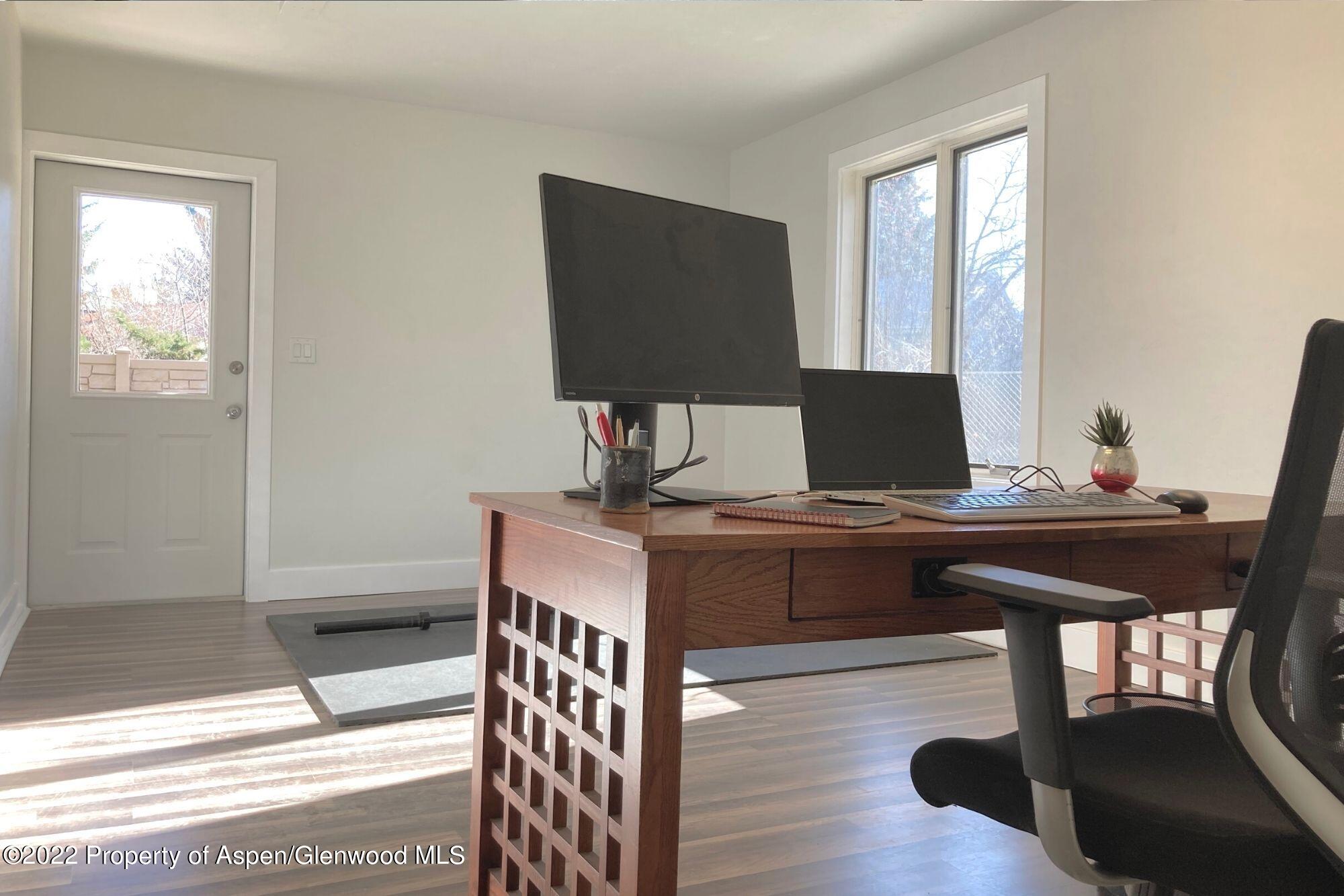 1450 Main Street Unit: #6