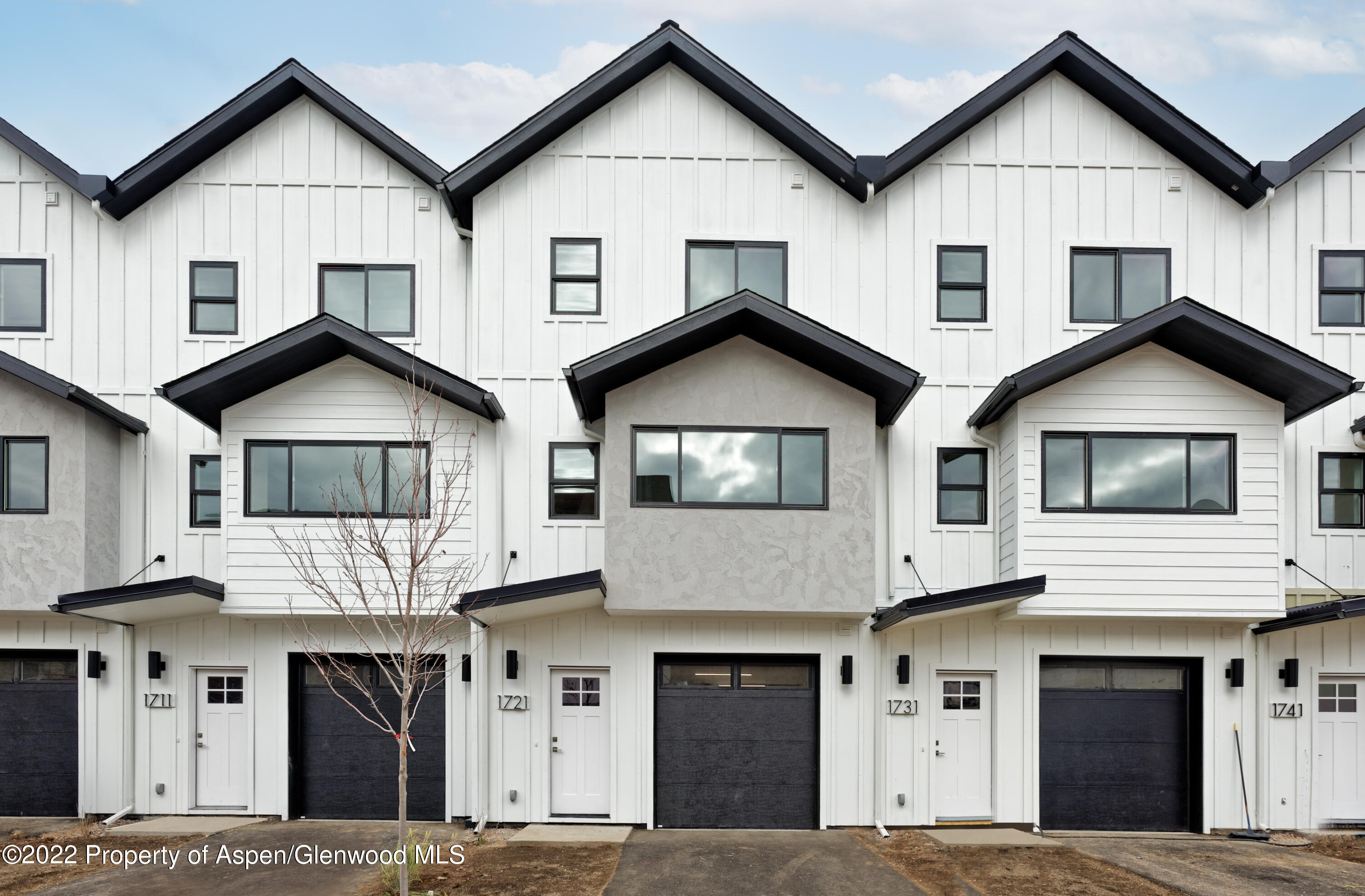 4267 Ripple Lane
