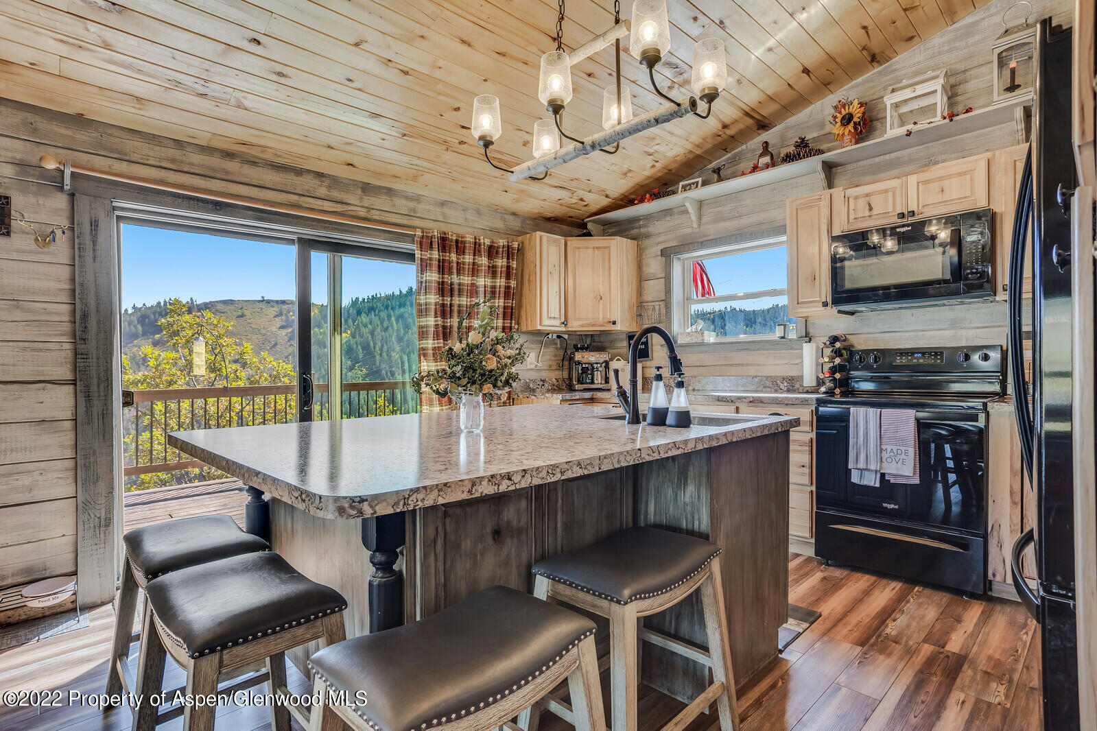 3053 COUNTY ROAD 127