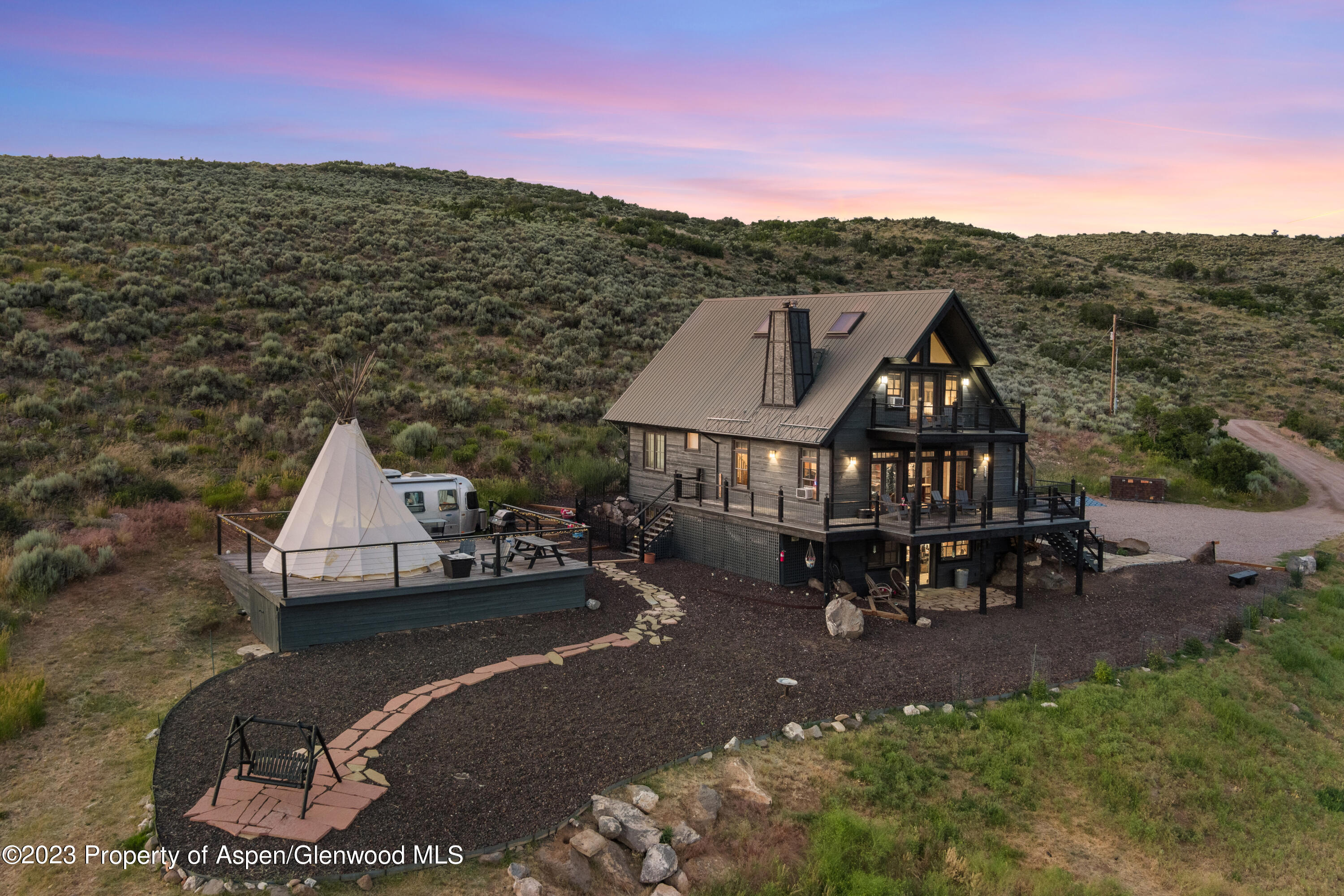 251 Ten Peaks Mesa Road