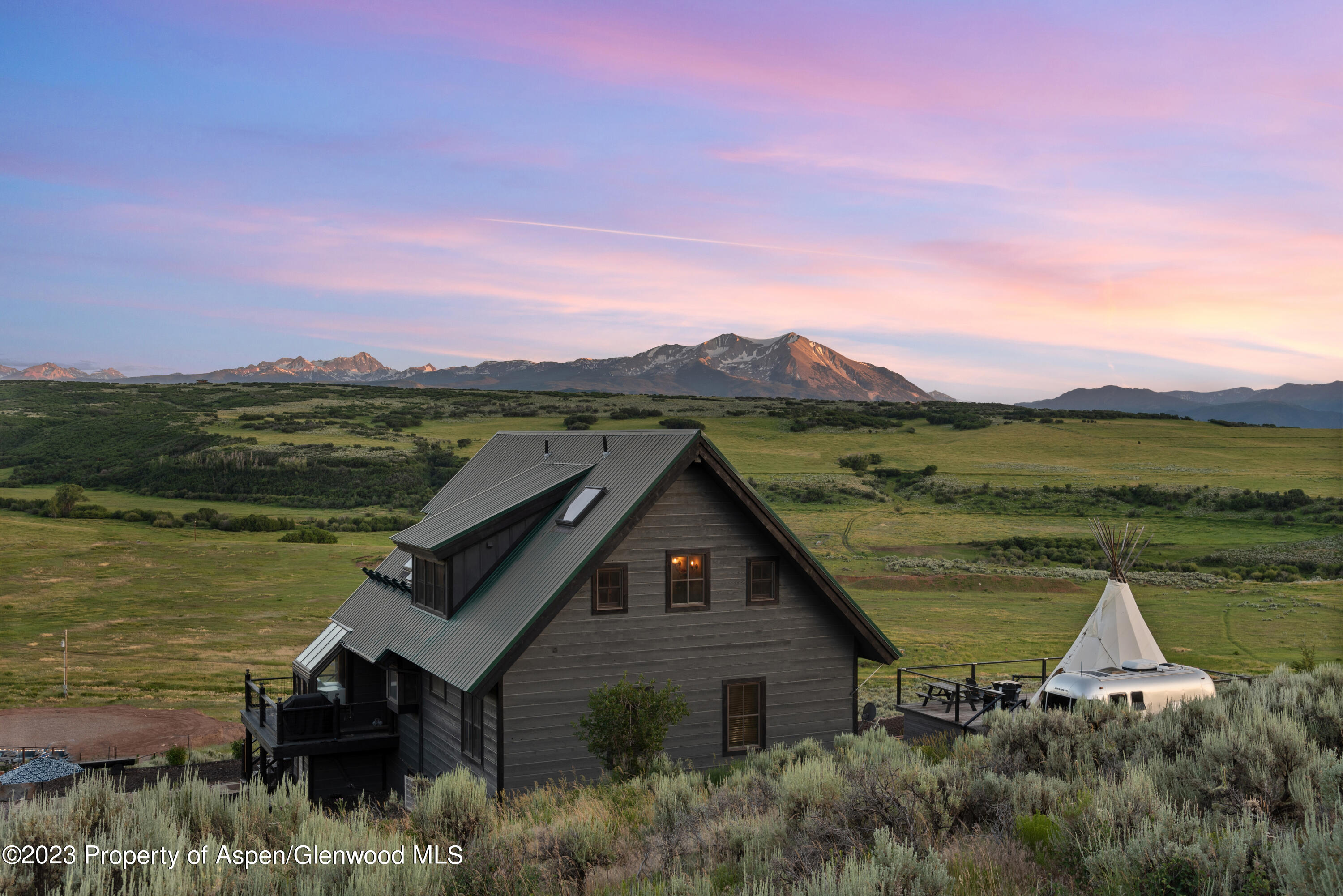 251 Ten Peaks Mesa Road