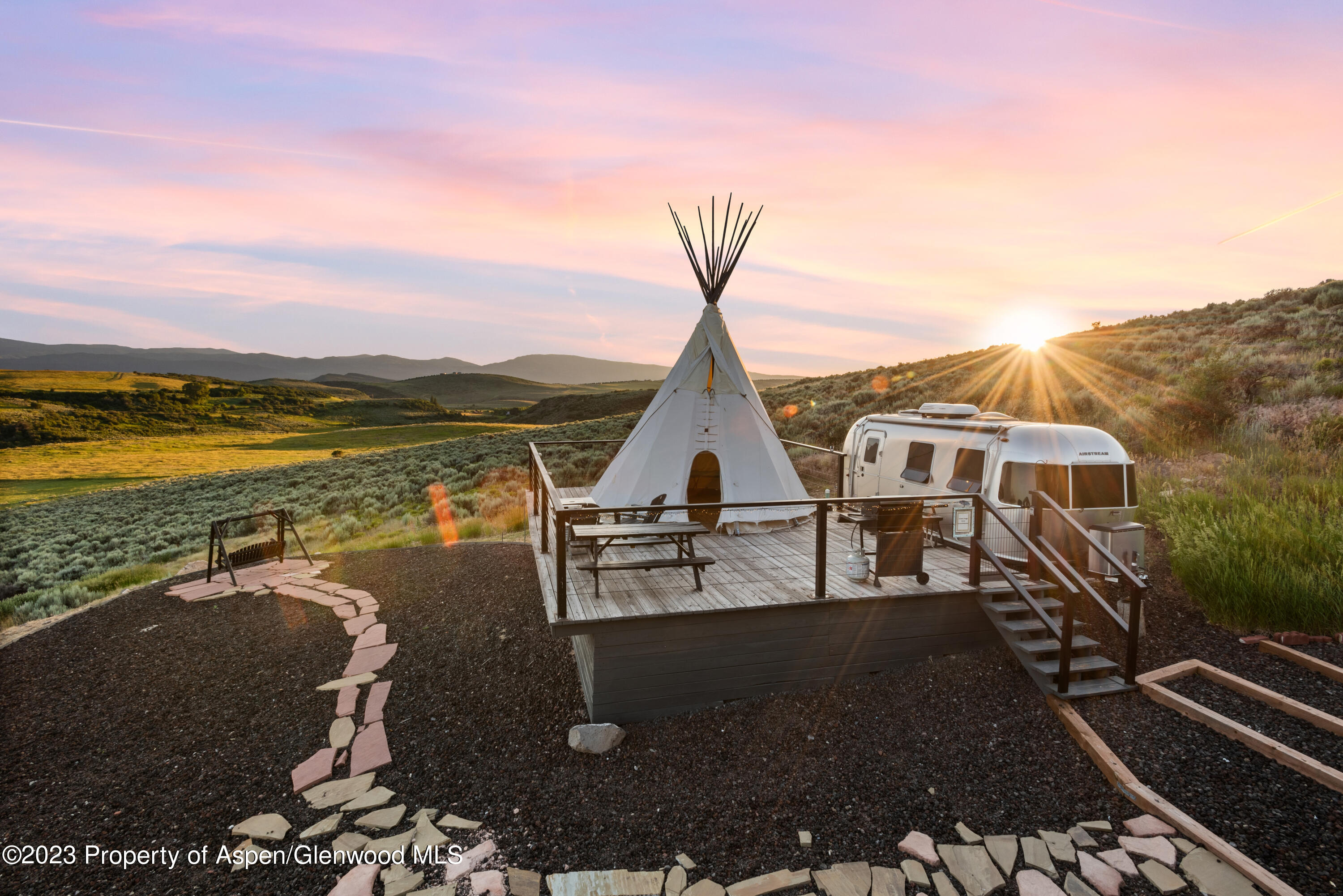 251 Ten Peaks Mesa Road