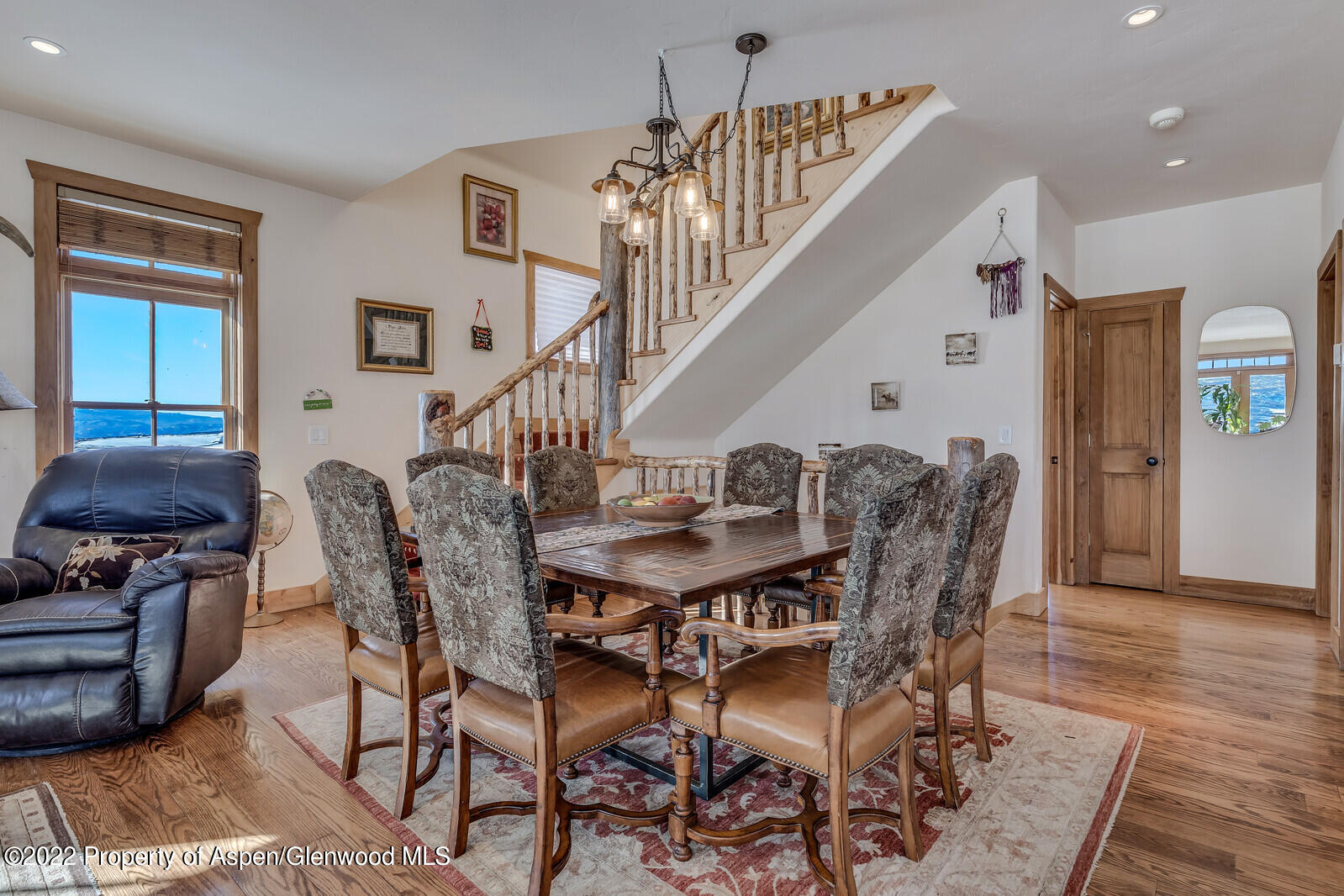 251 Ten Peaks Mesa Road