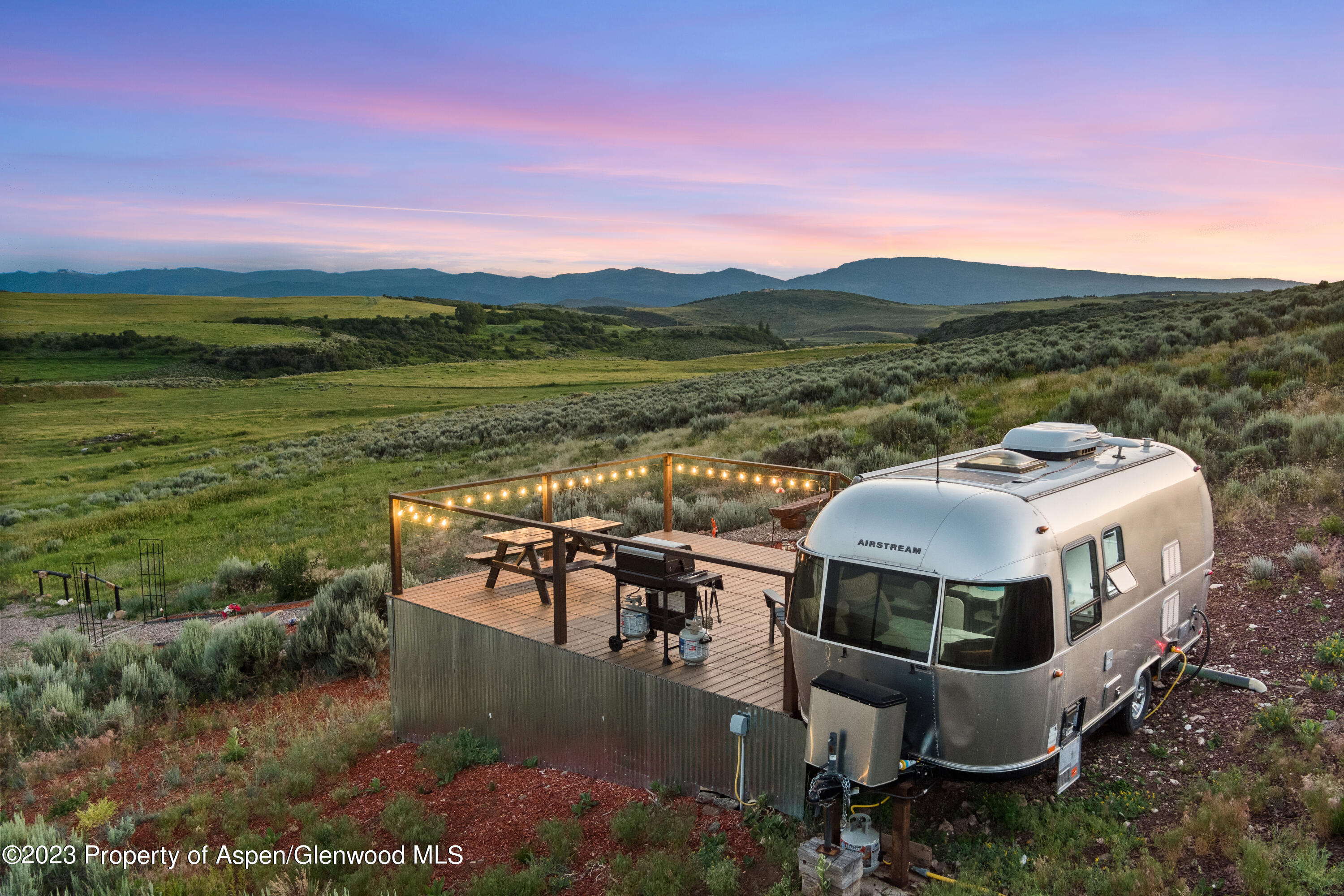 251 Ten Peaks Mesa Road