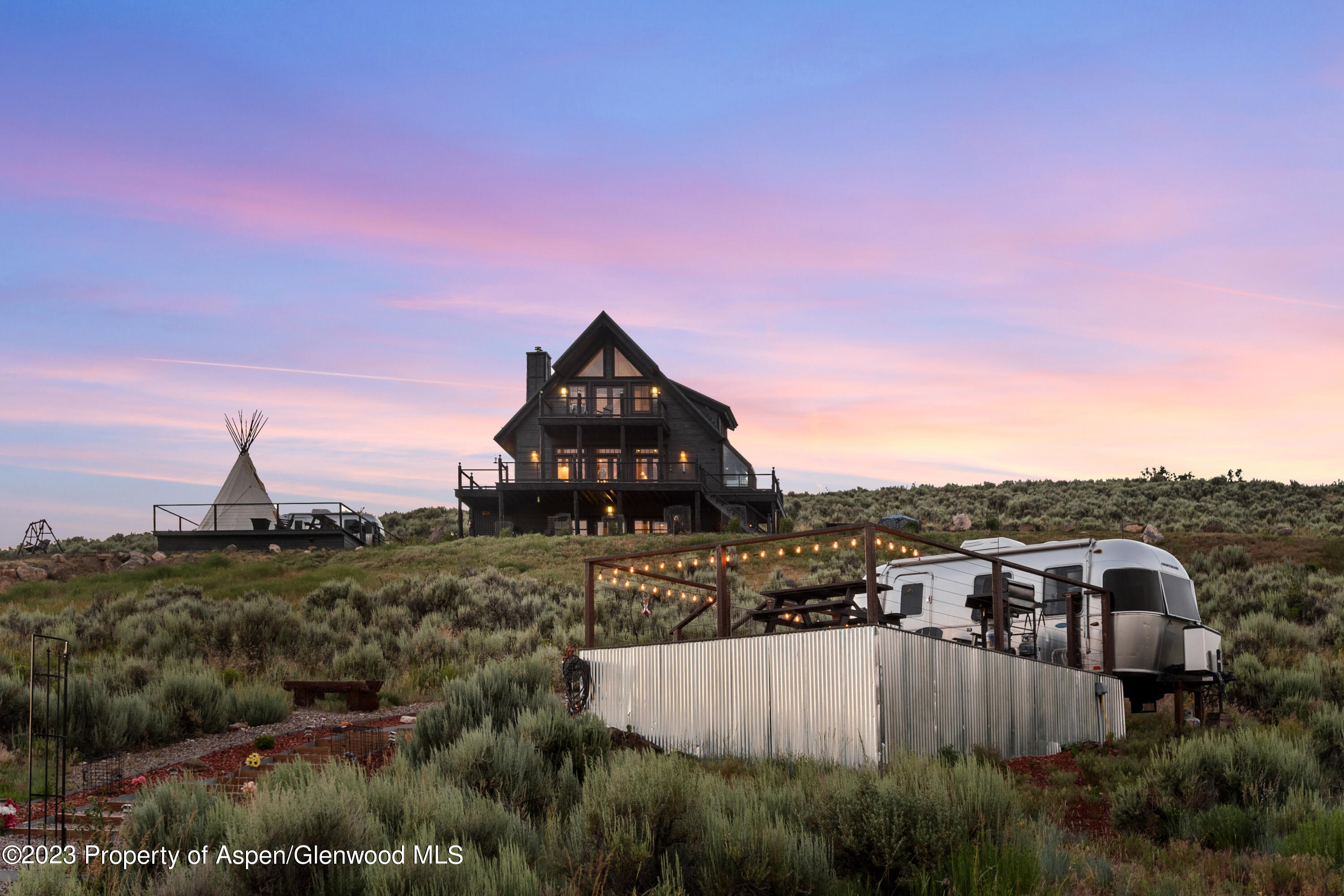 251 Ten Peaks Mesa Road