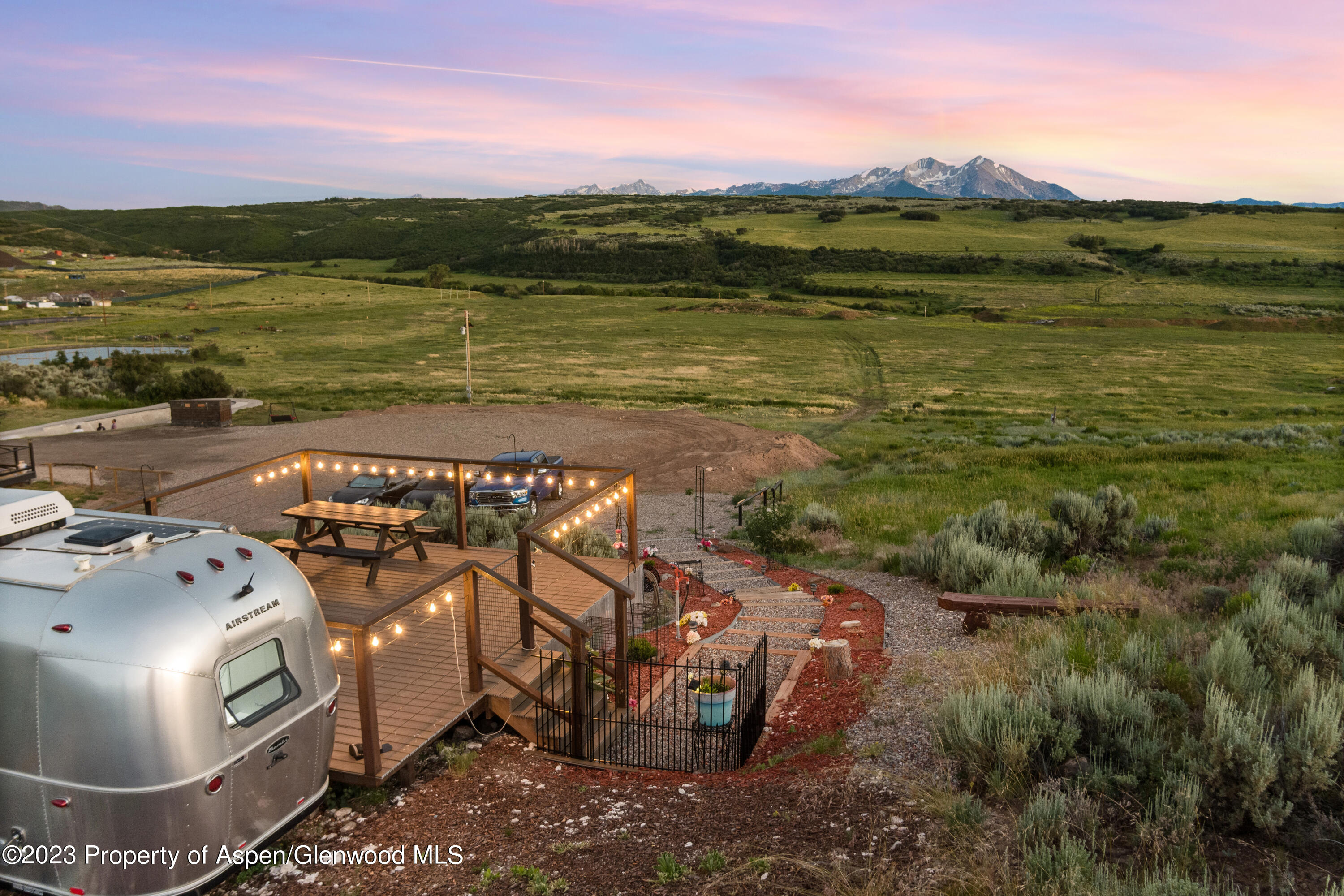 251 Ten Peaks Mesa Road