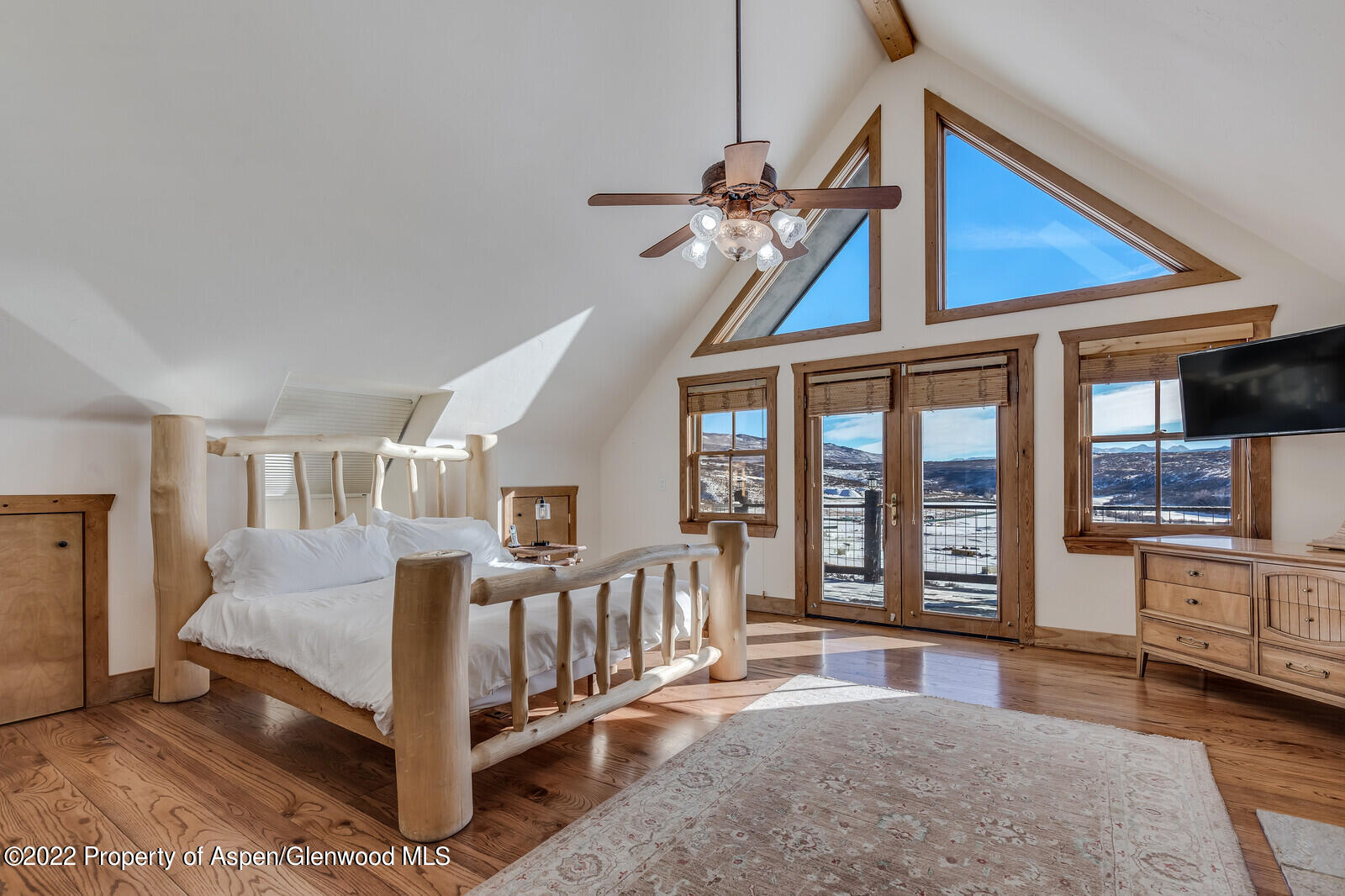 251 Ten Peaks Mesa Road