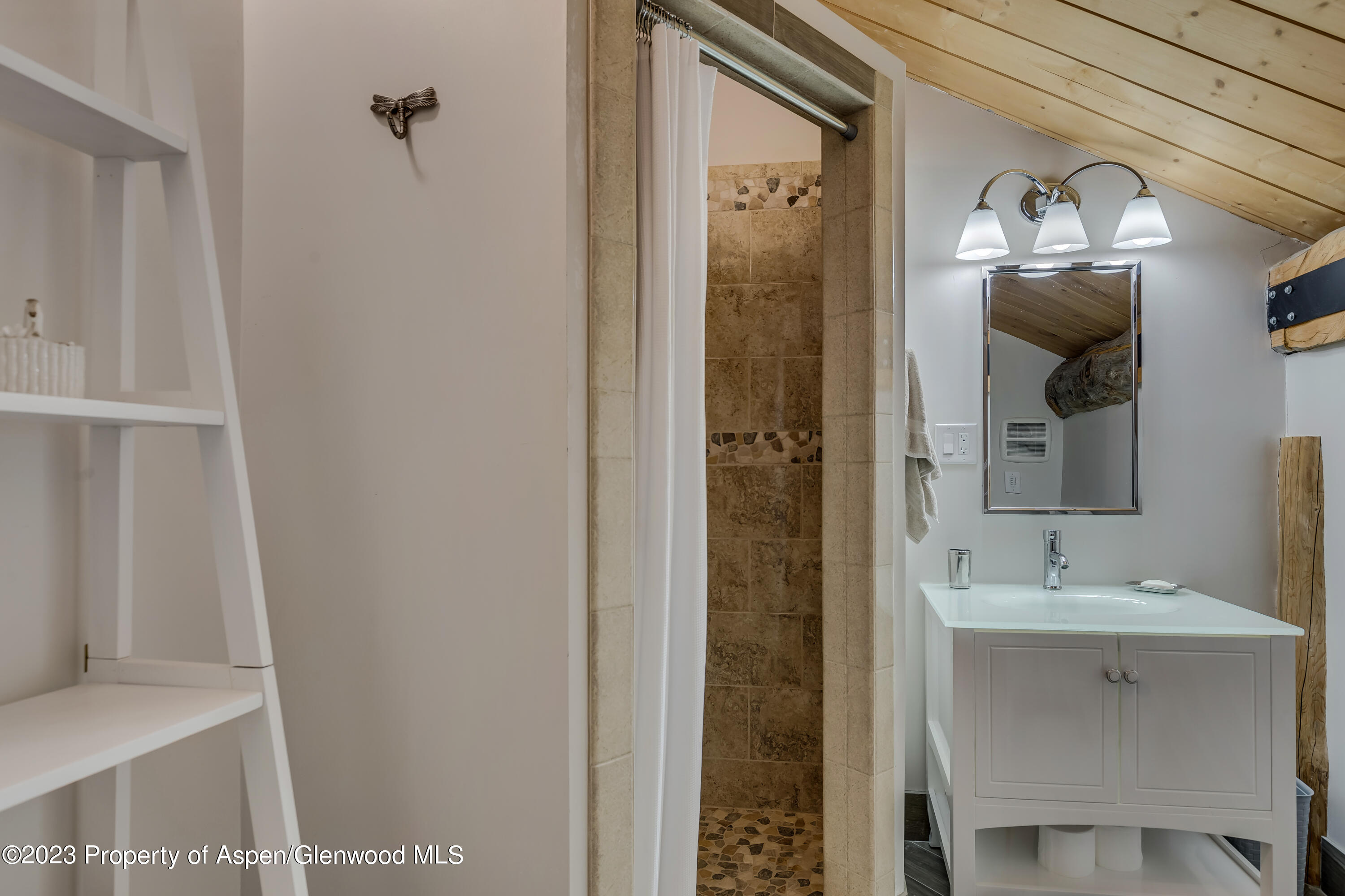 13701 County Road 245