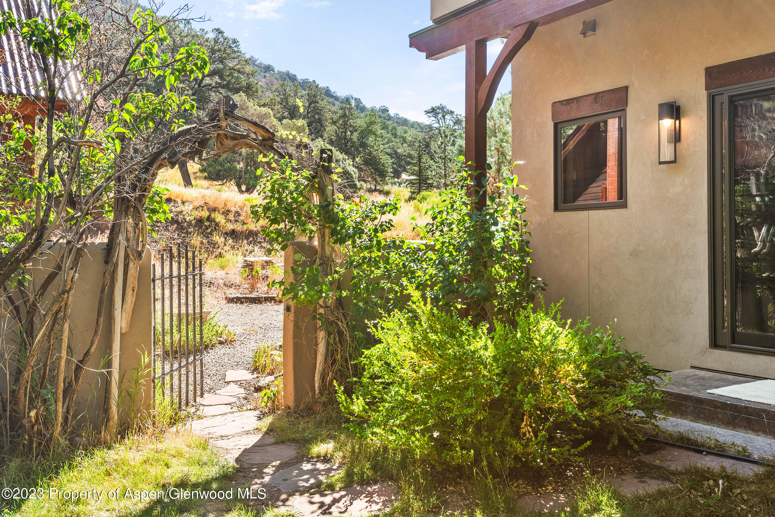 505 Lions Ridge Road