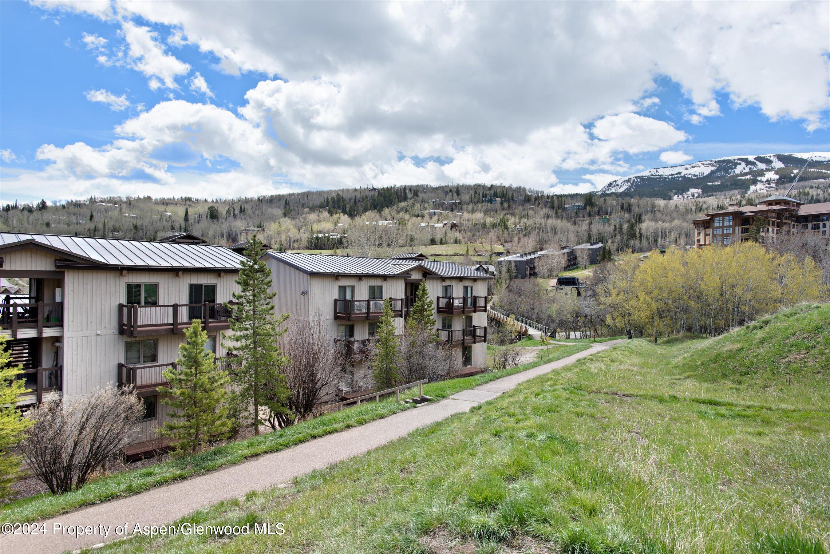 35 Upper Woodbridge Road, 33-AB