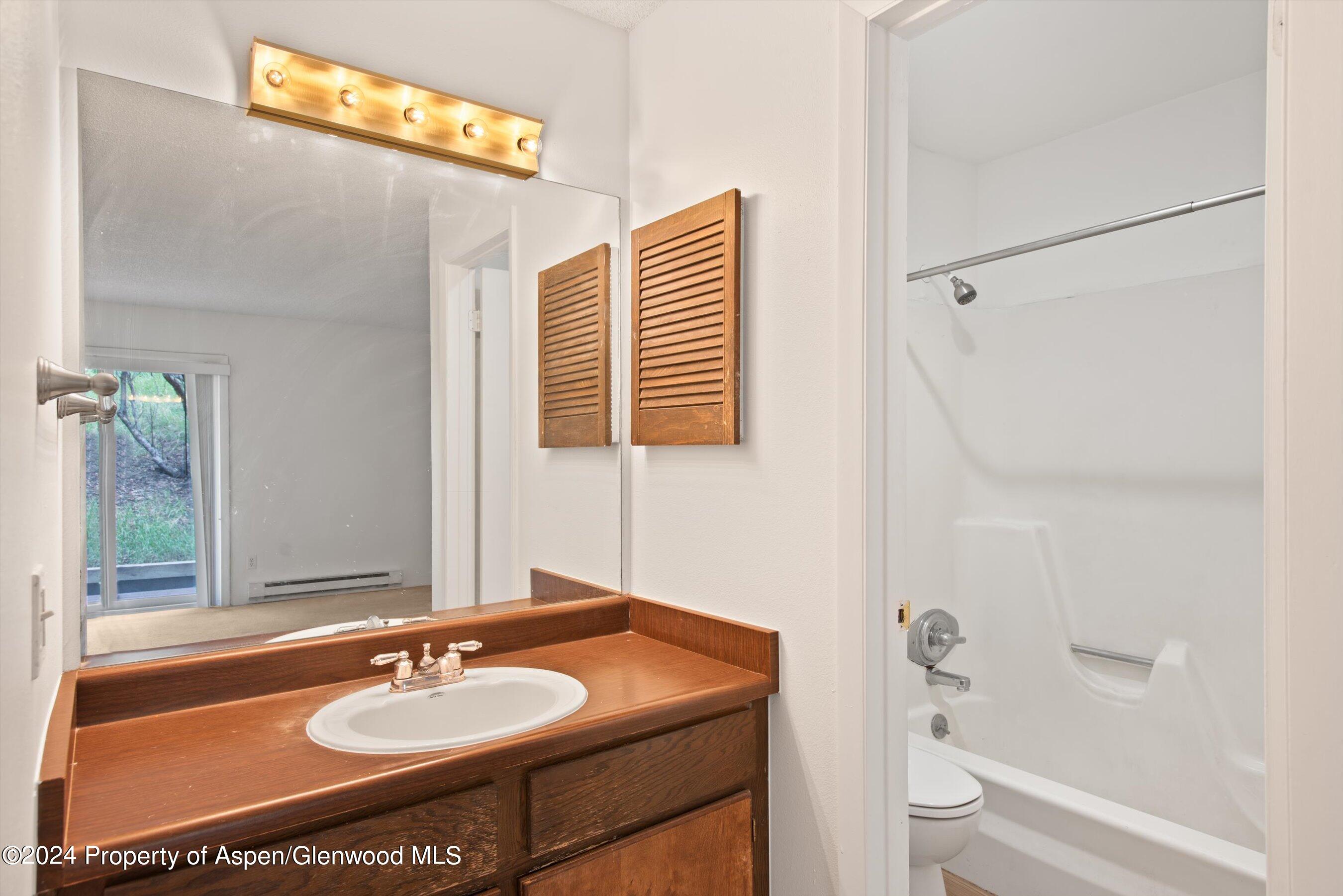 35 Upper Woodbridge Road, 33-AB