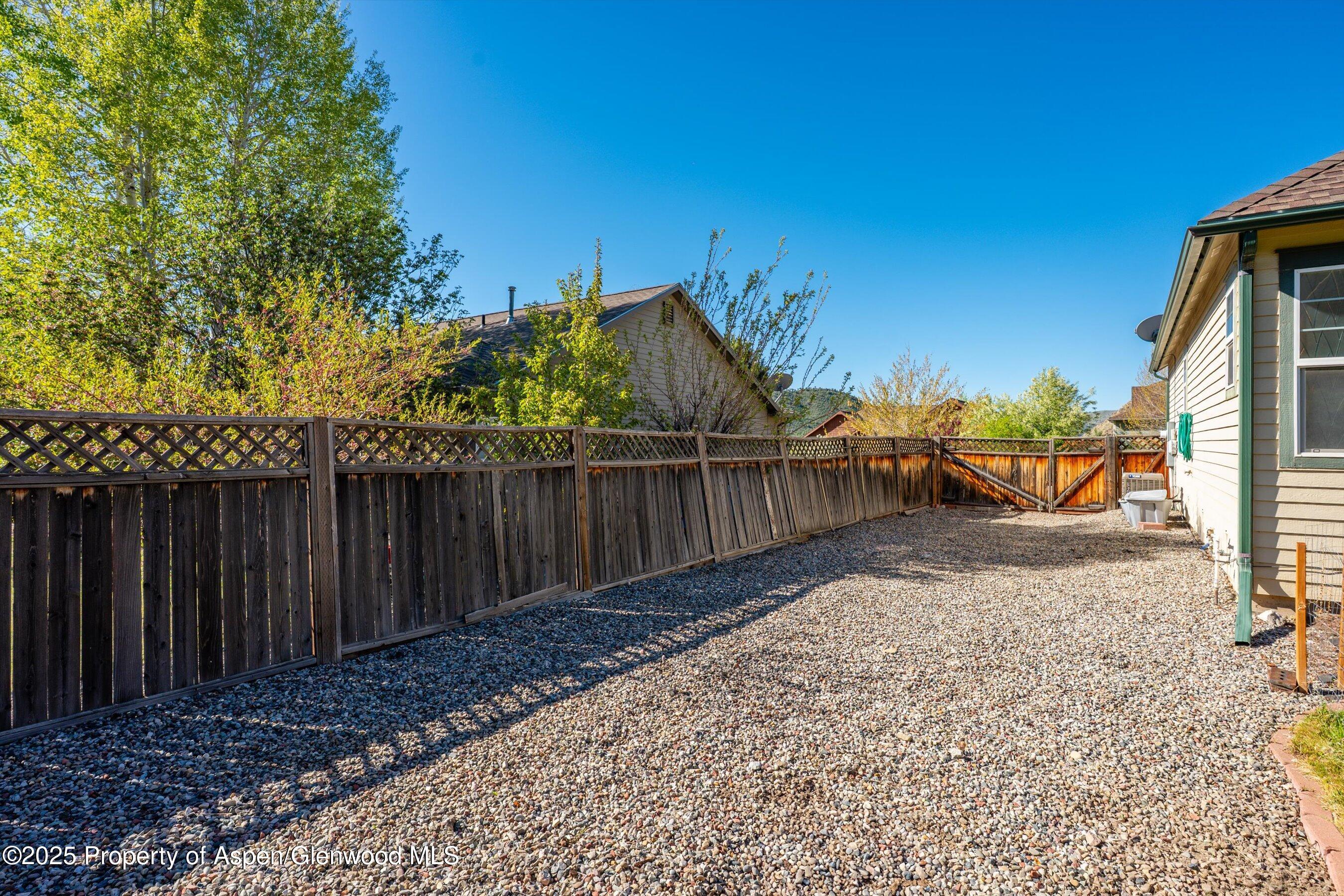 440 STAGE COACH Lane