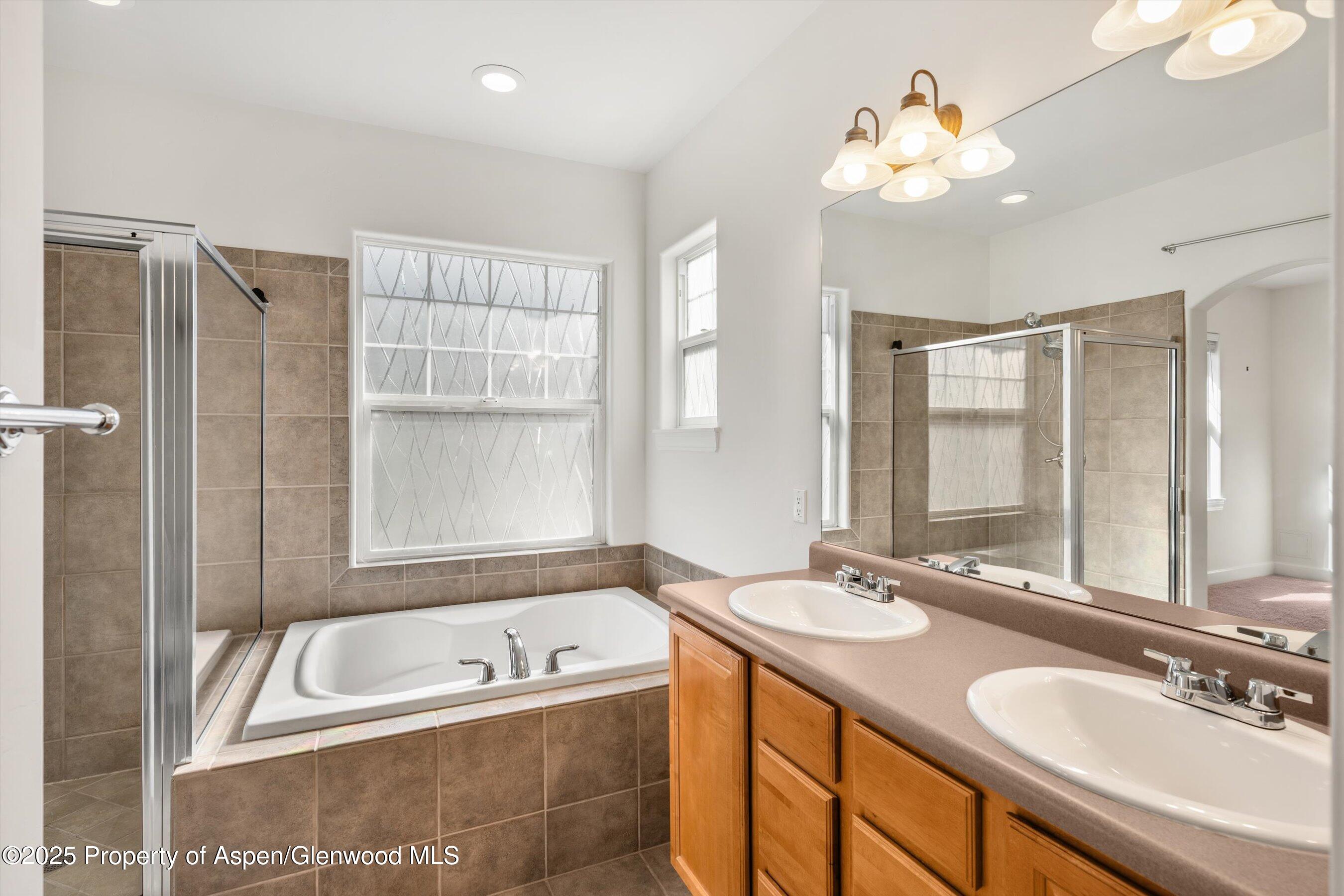 440 STAGE COACH Lane