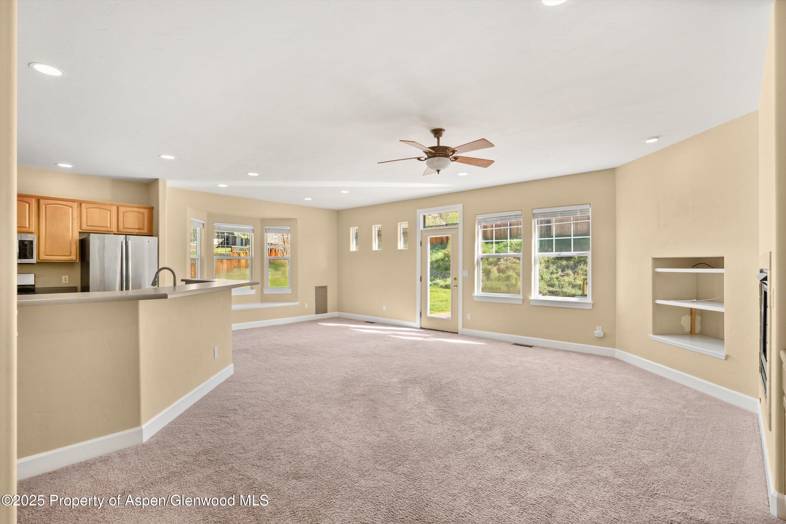 440 STAGE COACH Lane