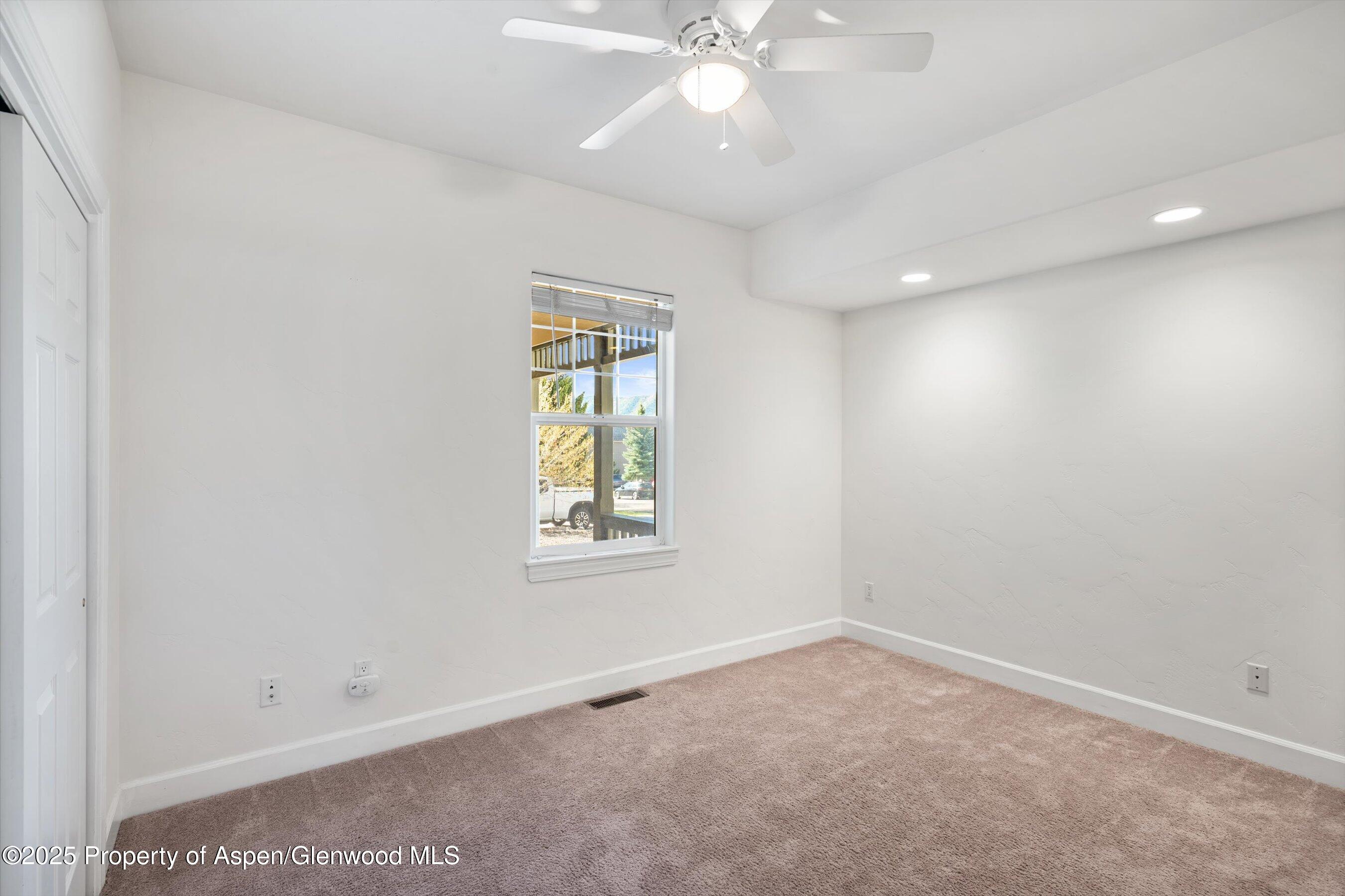 440 STAGE COACH Lane