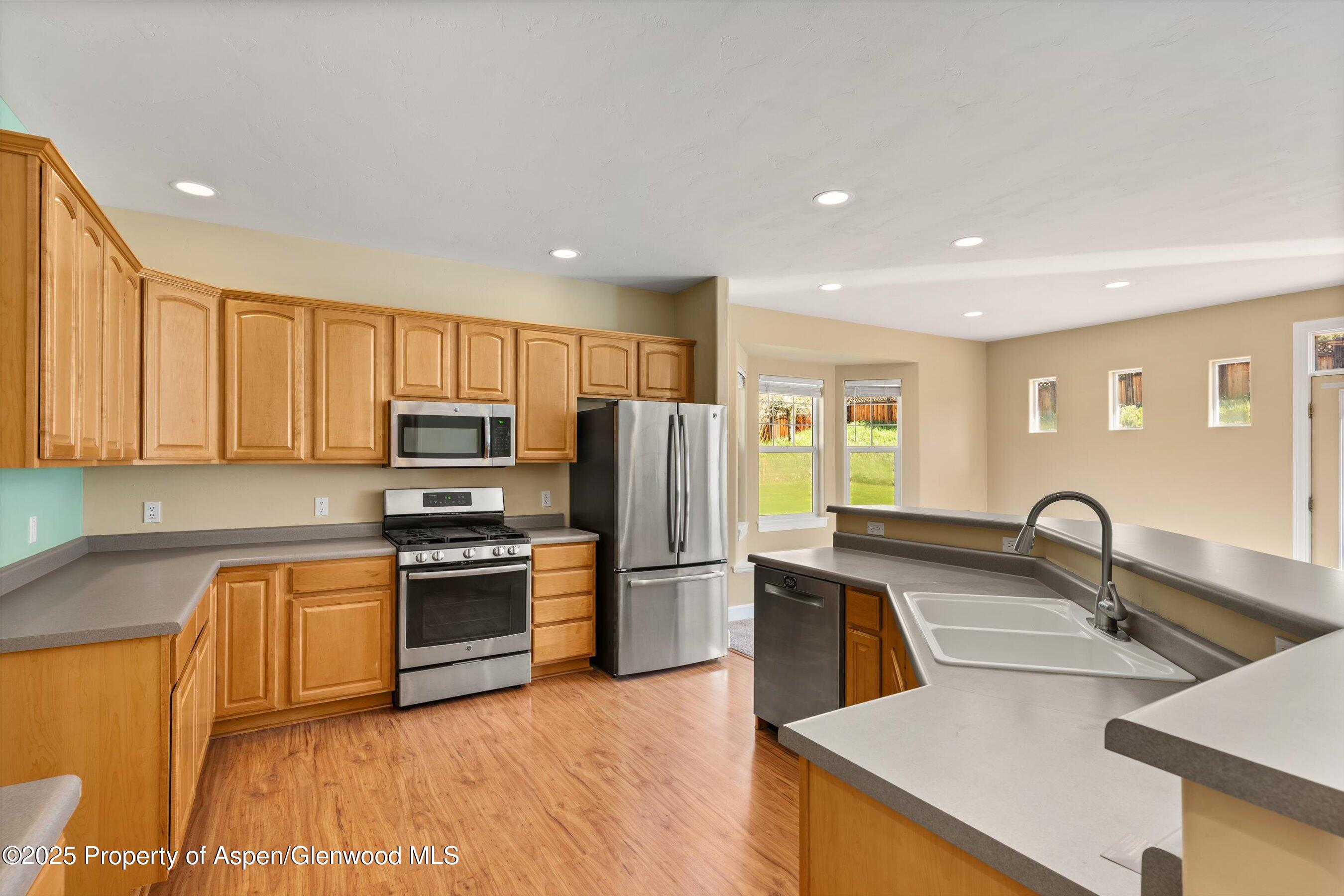 440 STAGE COACH Lane