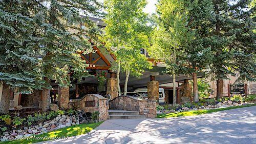 300 Carriage Way, 603