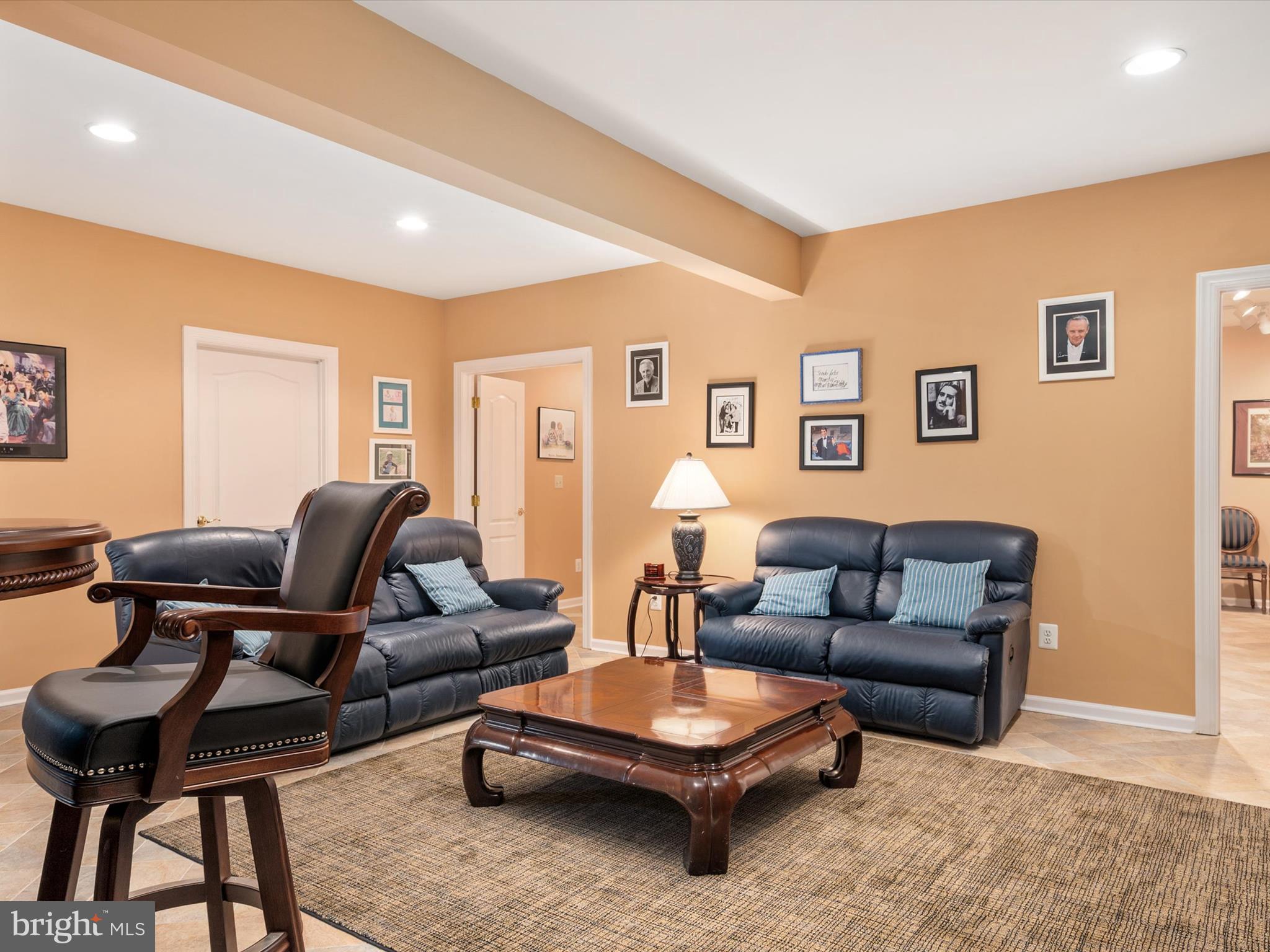 90 COLONY CROSSING