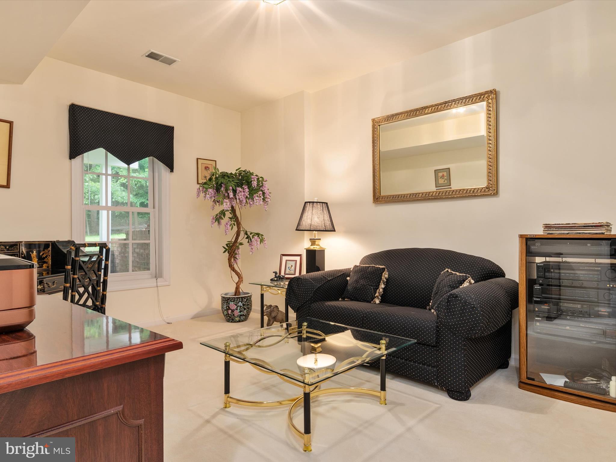 90 COLONY CROSSING