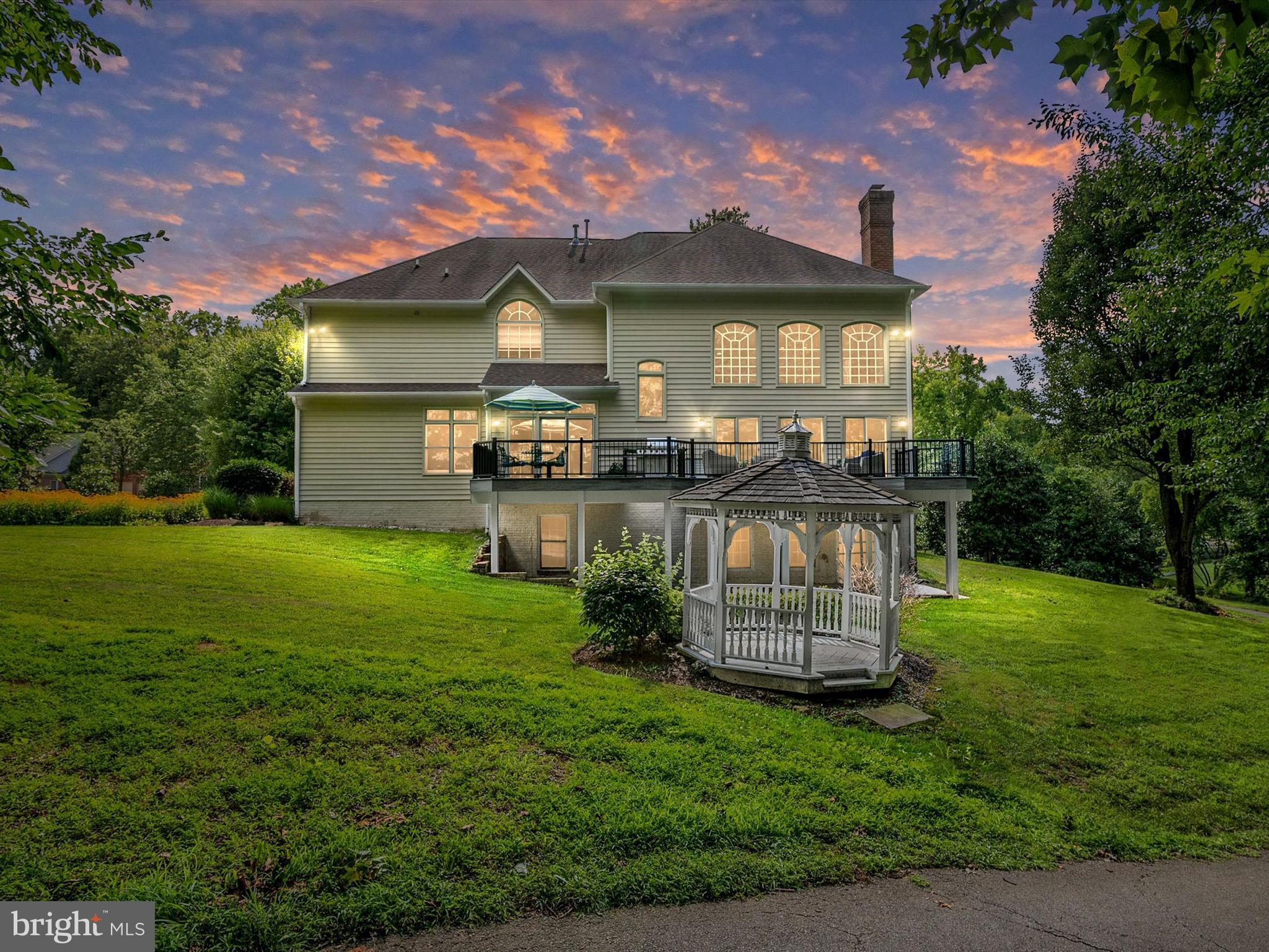 90 COLONY CROSSING