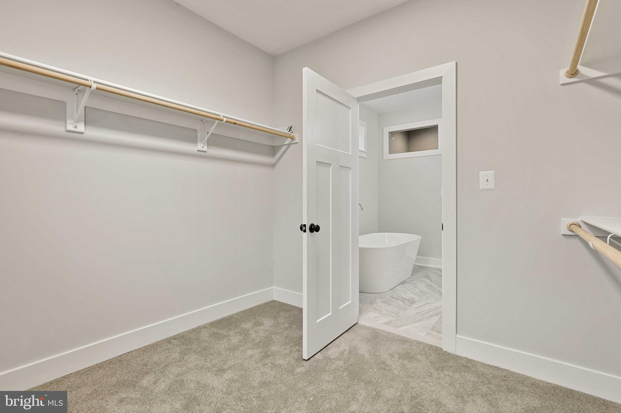 1303 DARK HORSE COURT