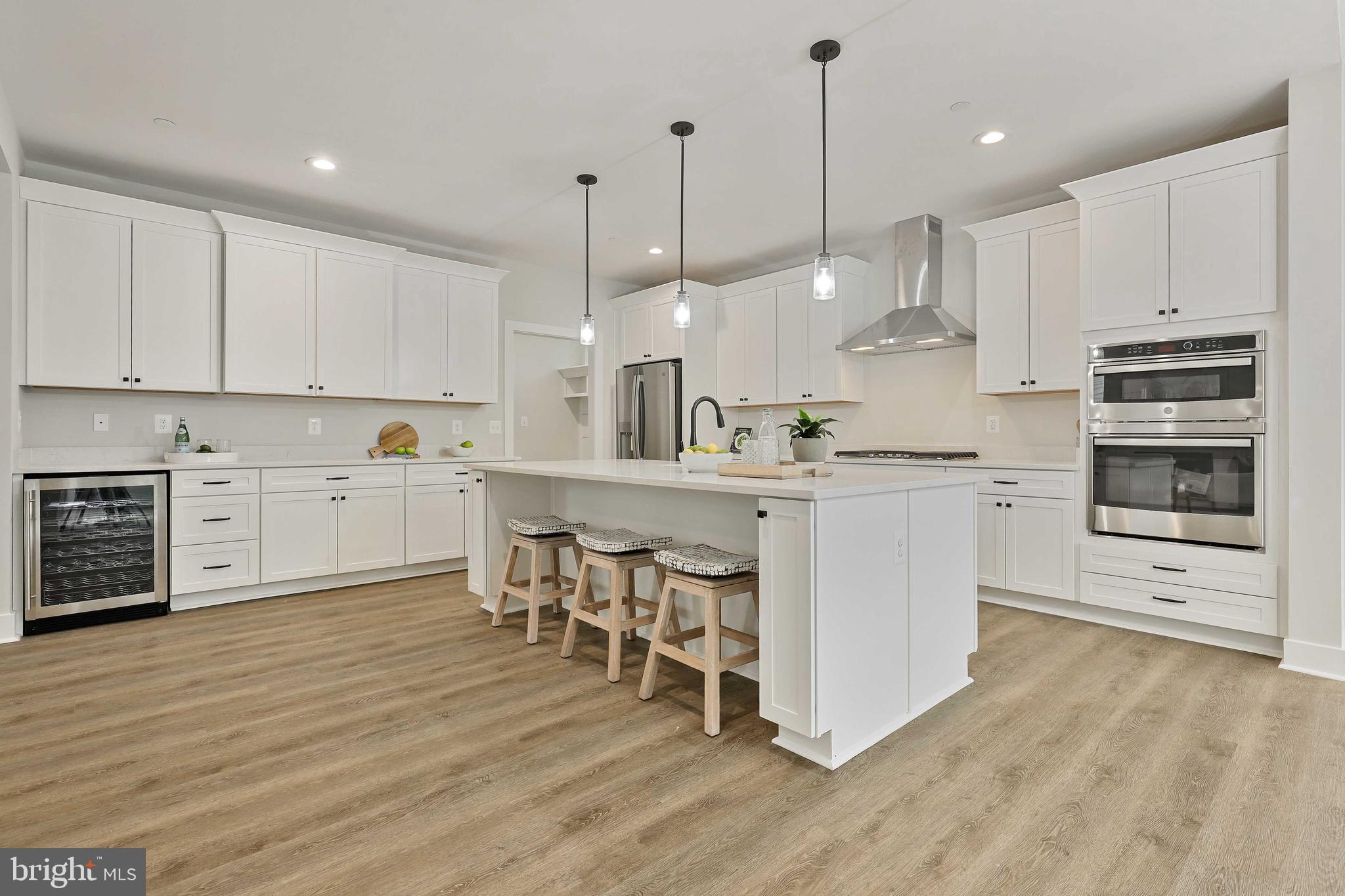 1303 DARK HORSE COURT