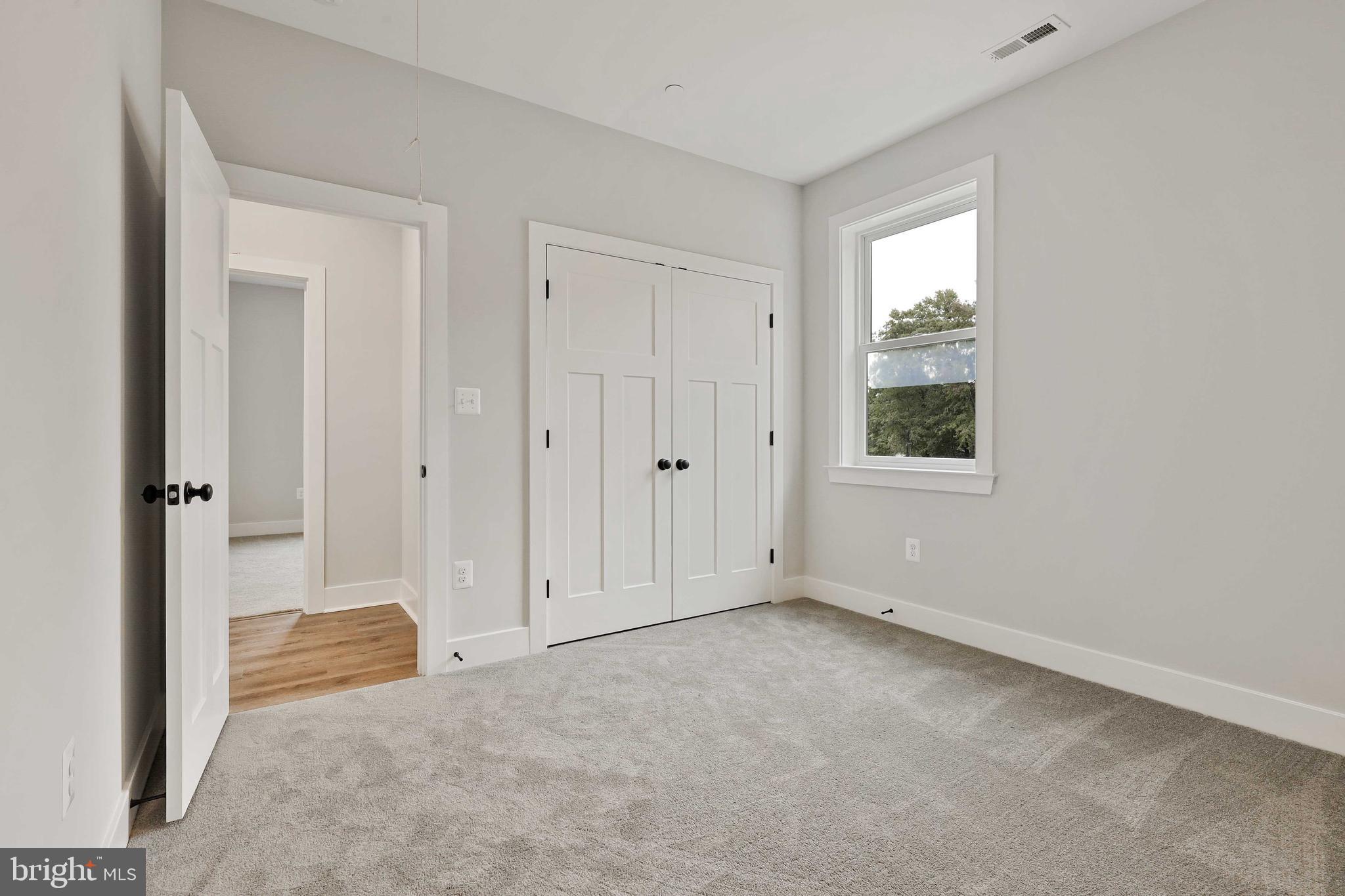 1303 DARK HORSE COURT