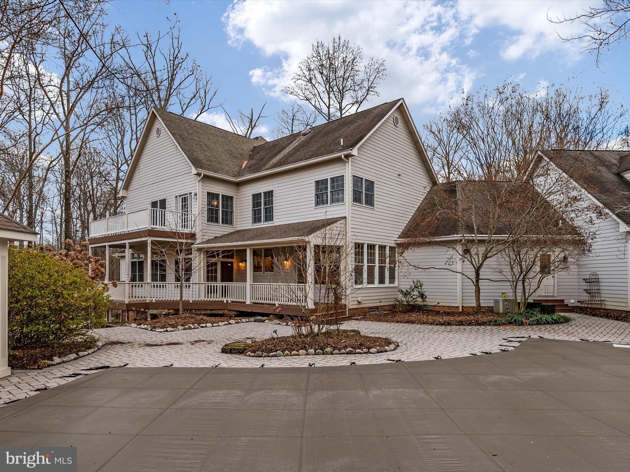 3528 Old Trail ROAD