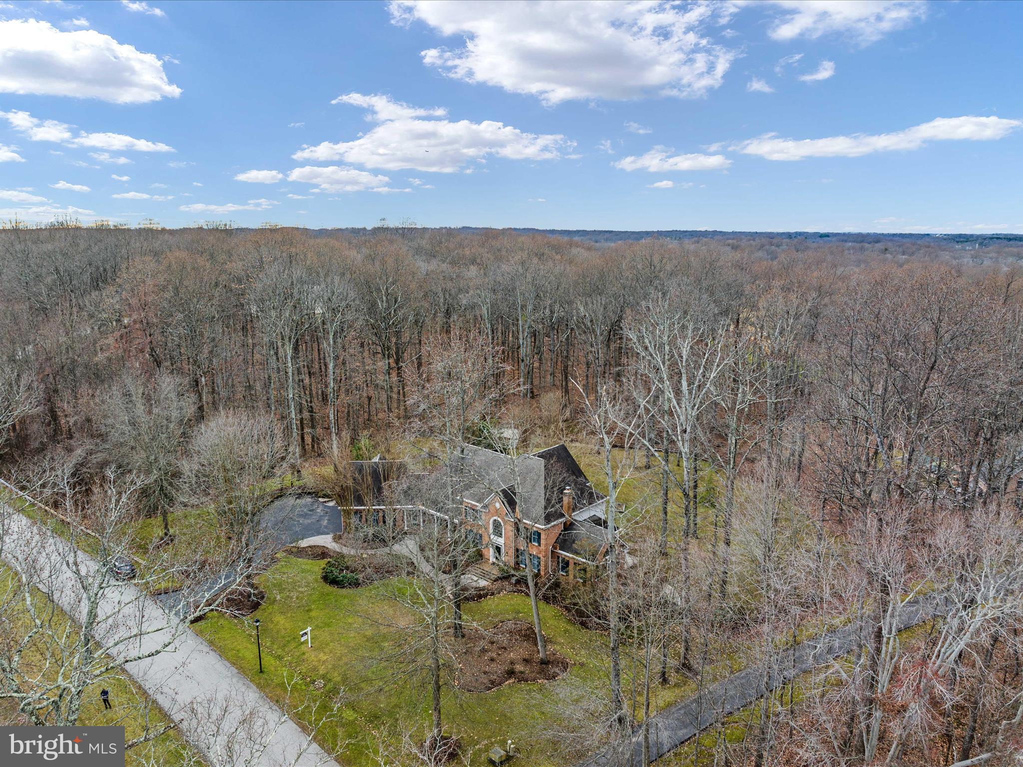 3528 Old Trail ROAD