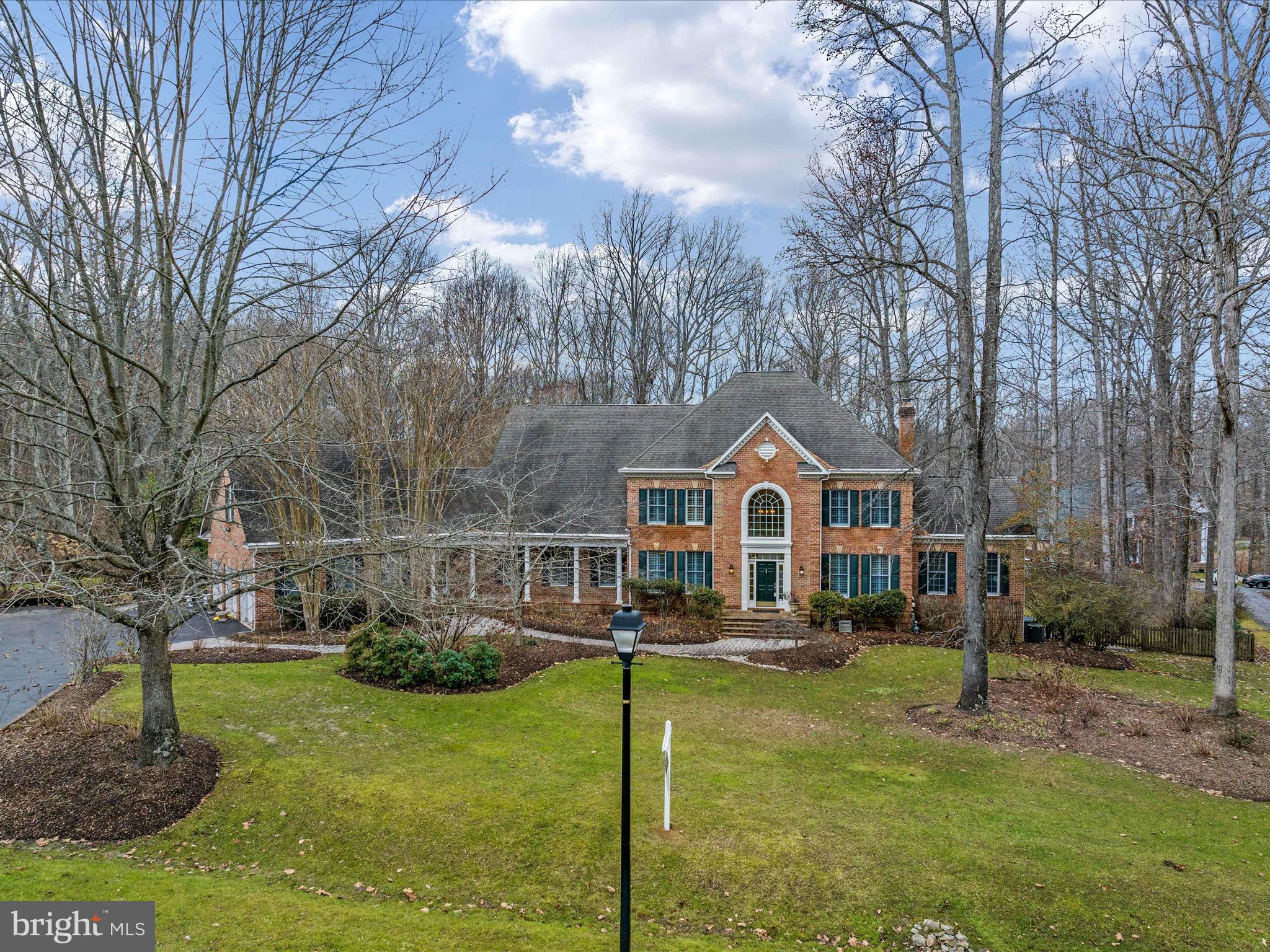 3528 Old Trail ROAD