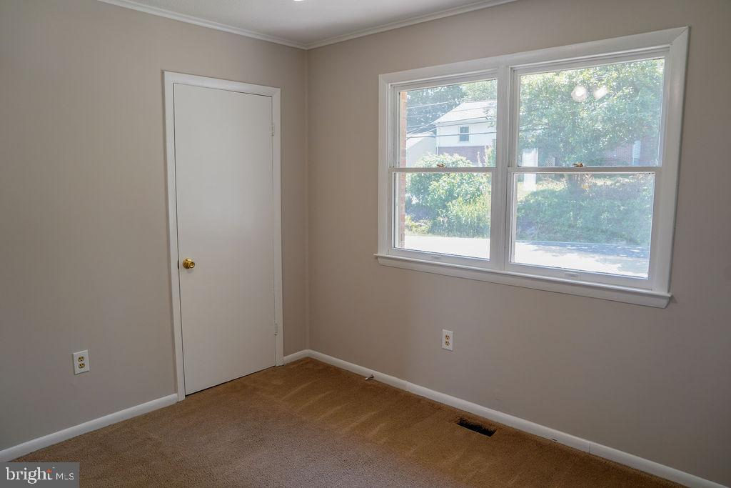 1132 Skyway Dr