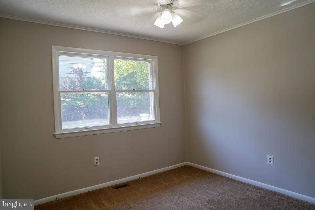 1132 Skyway Dr
