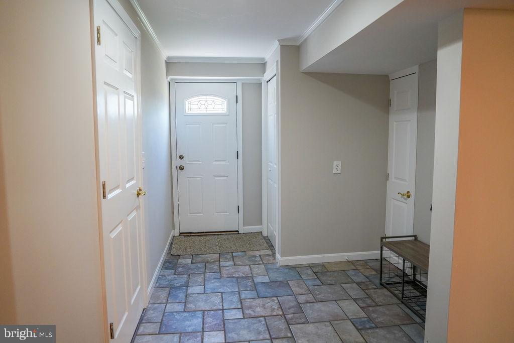 1132 Skyway Dr