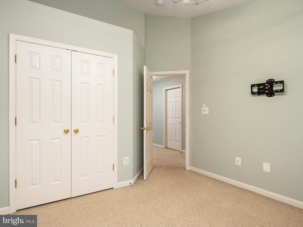 2159 Hideaway Ct