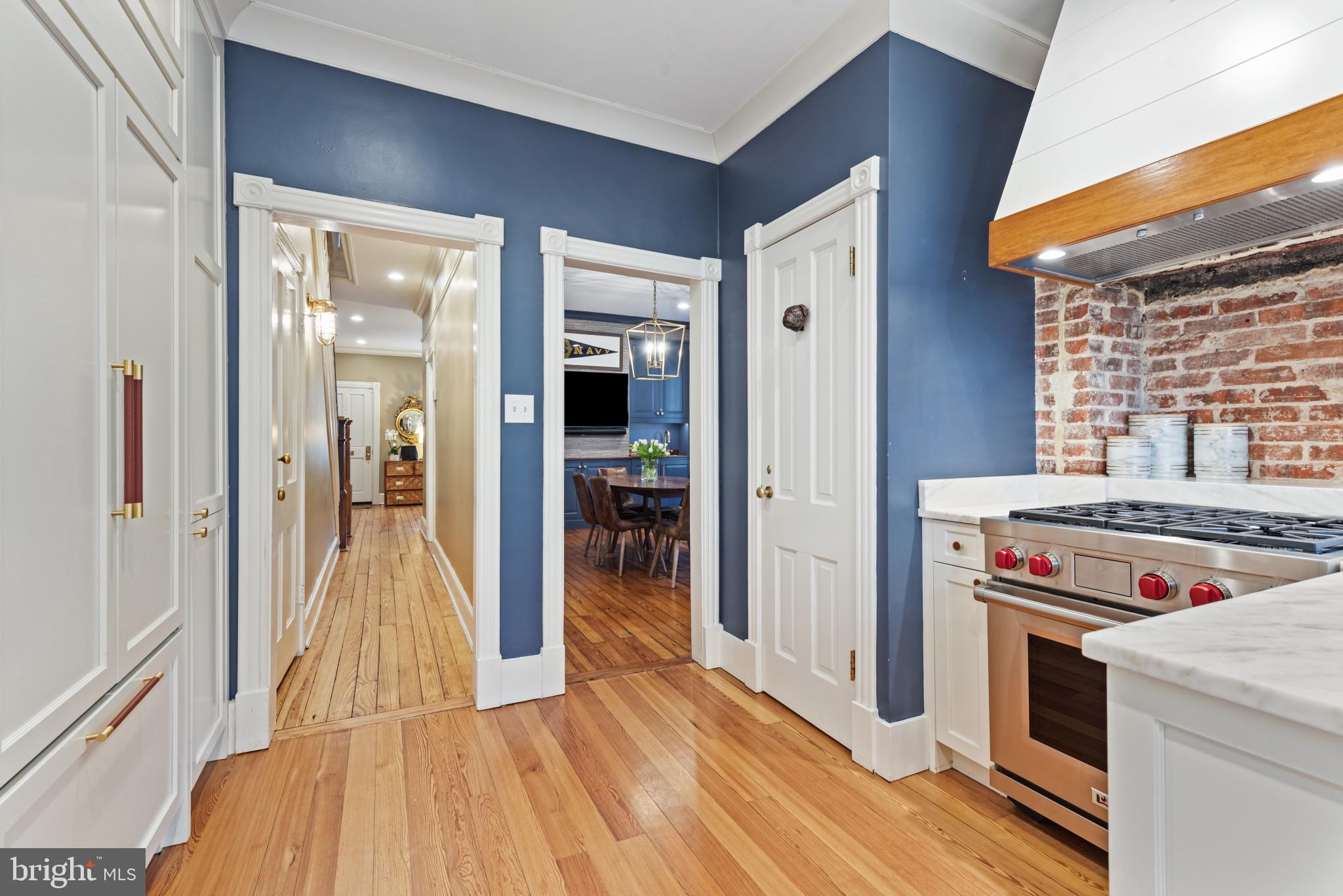 144 Charles St
