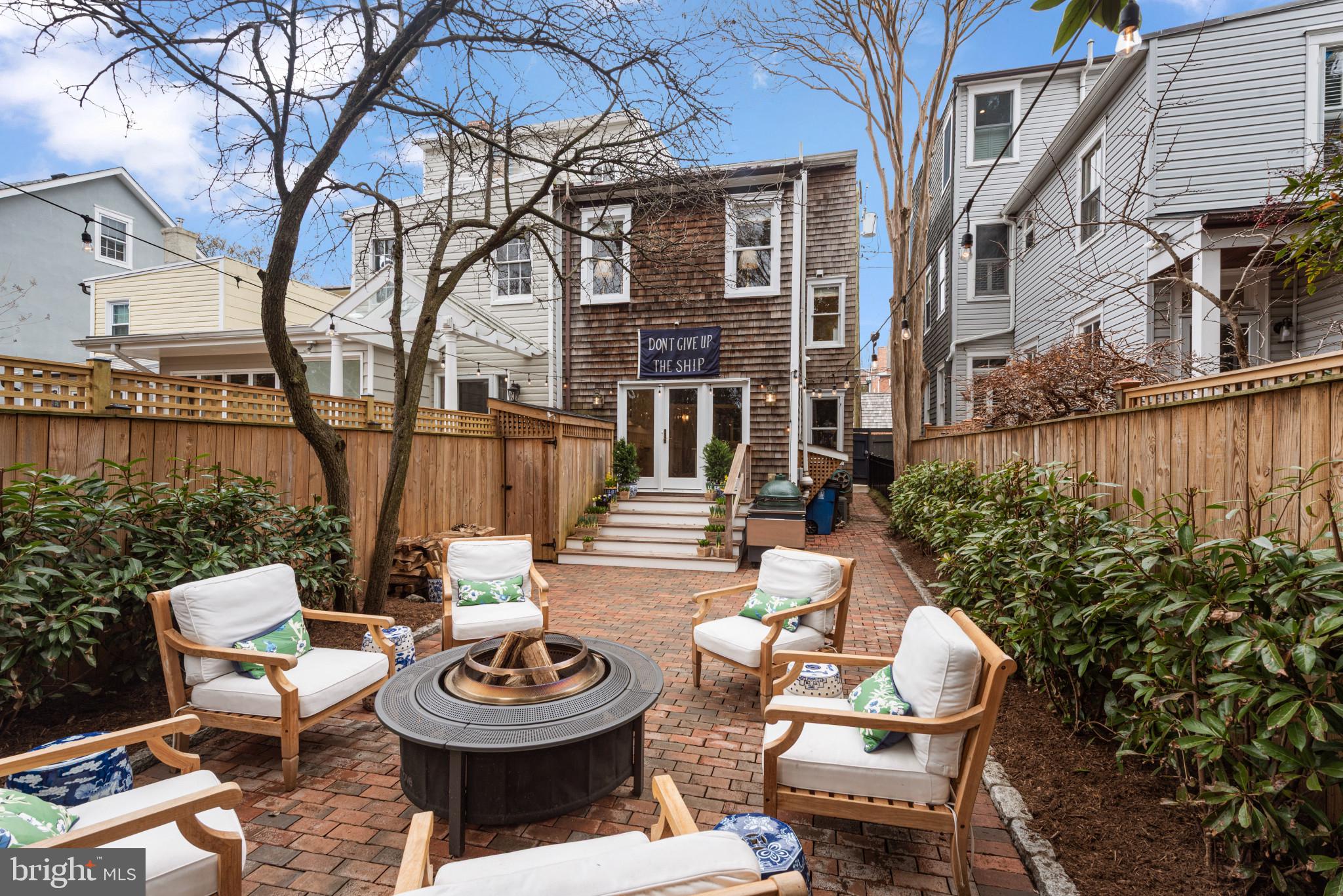 144 Charles St