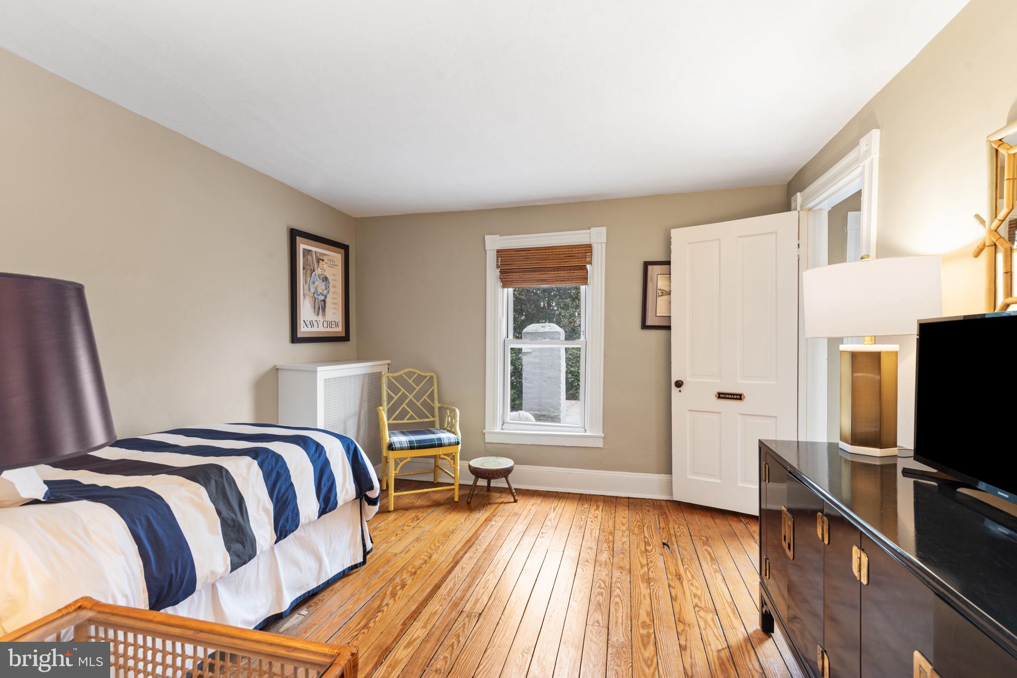 144 Charles St