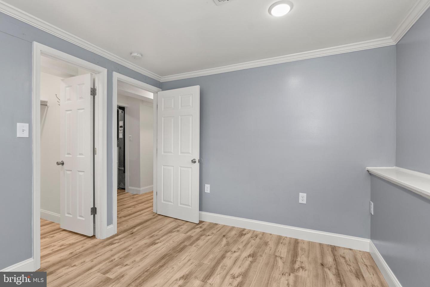 1099 Skyway Dr