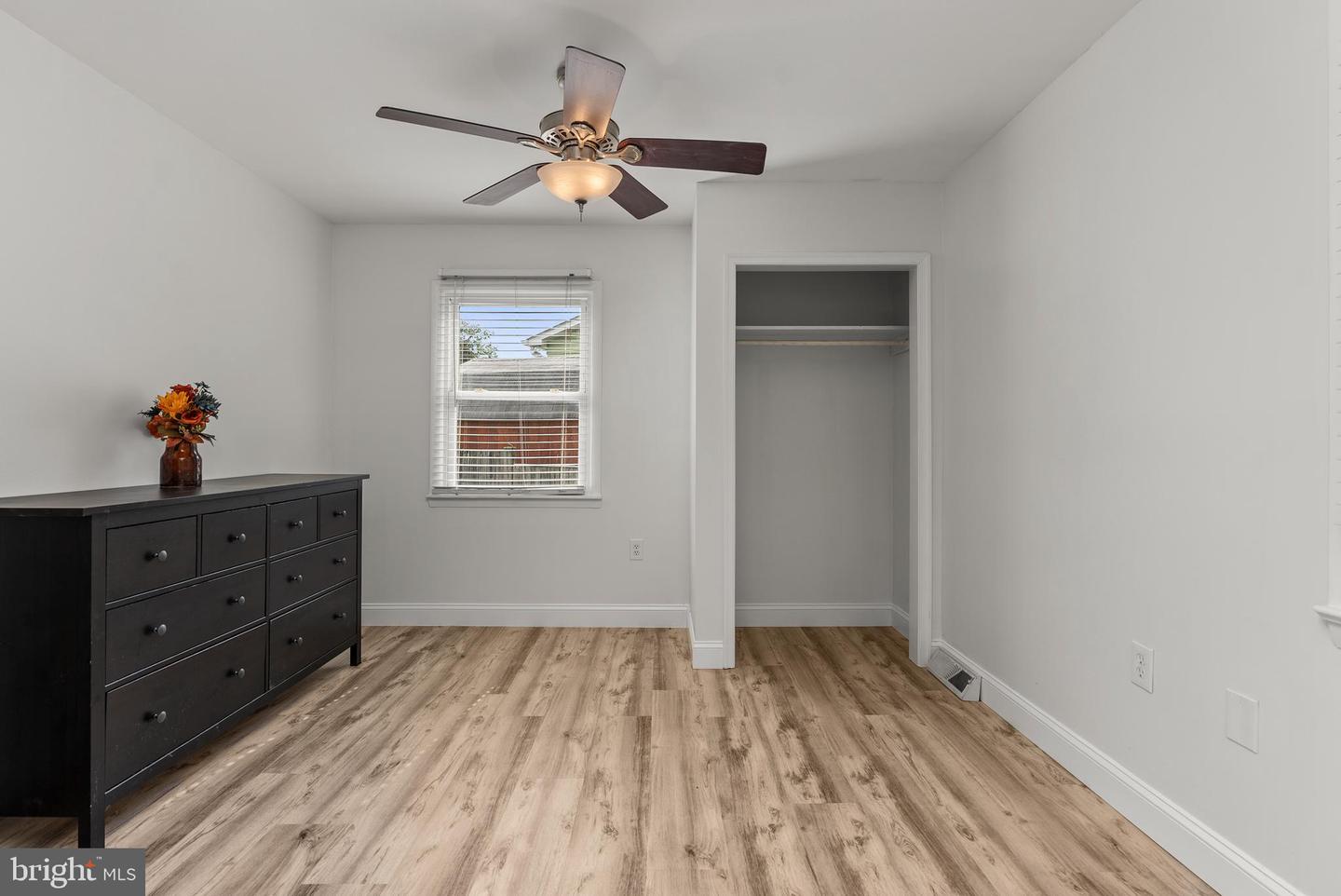 1099 Skyway Dr
