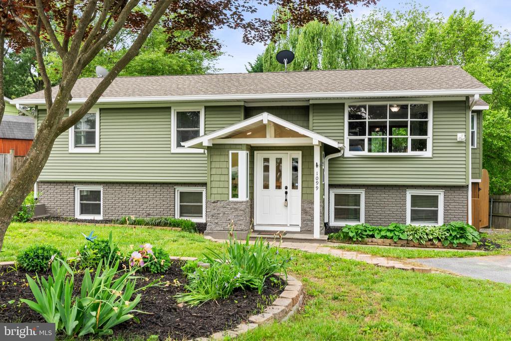 1099 Skyway Dr